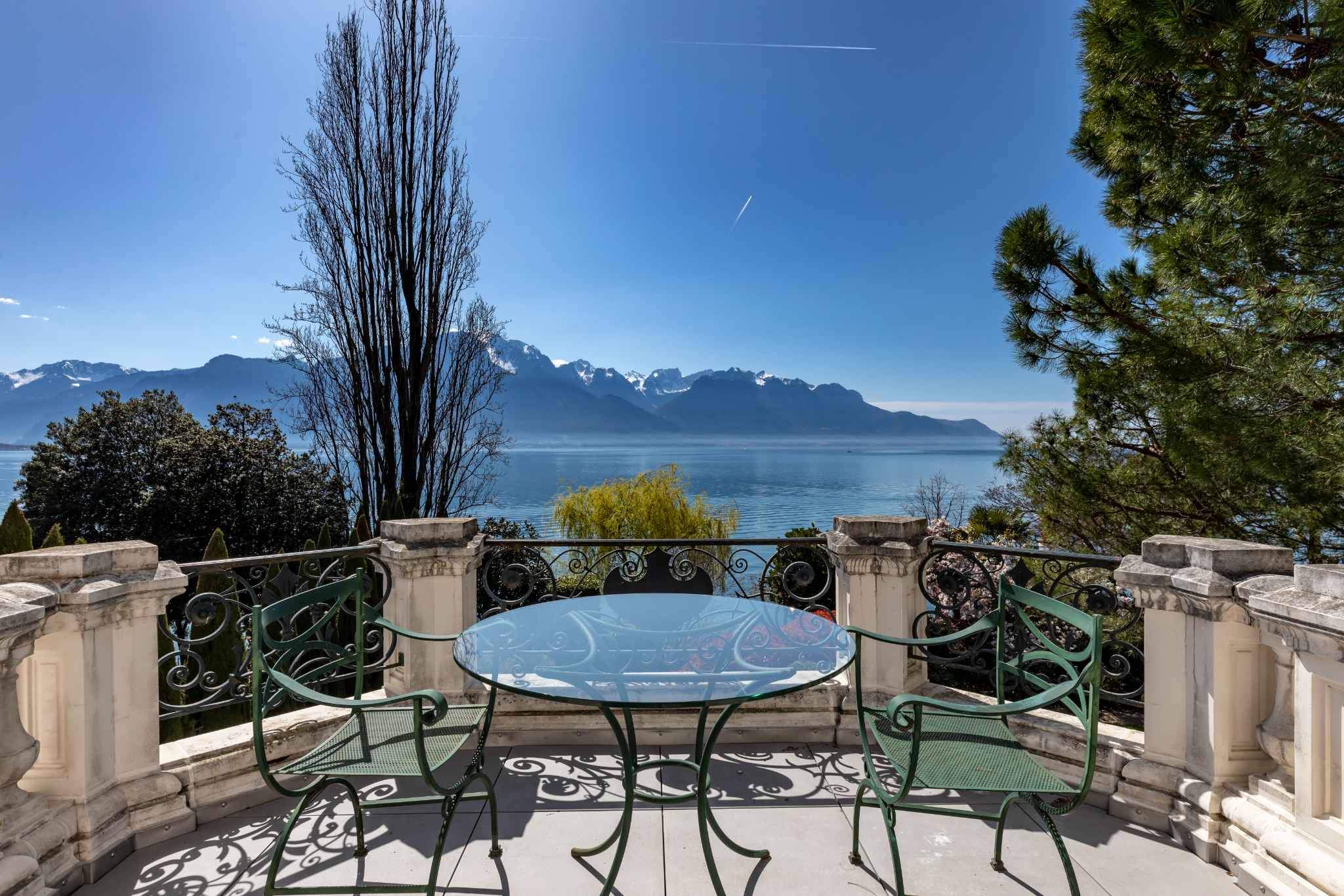 Montreux  - House 6 Bedrooms - picture 10