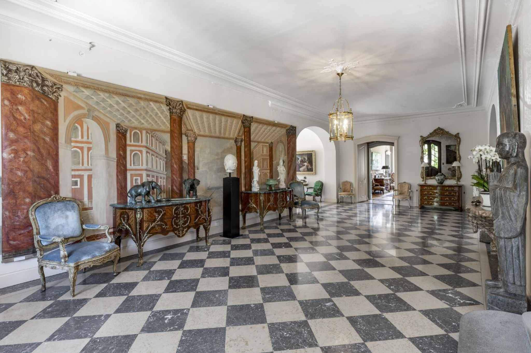 Gy  - House 8 Bedrooms - picture 2