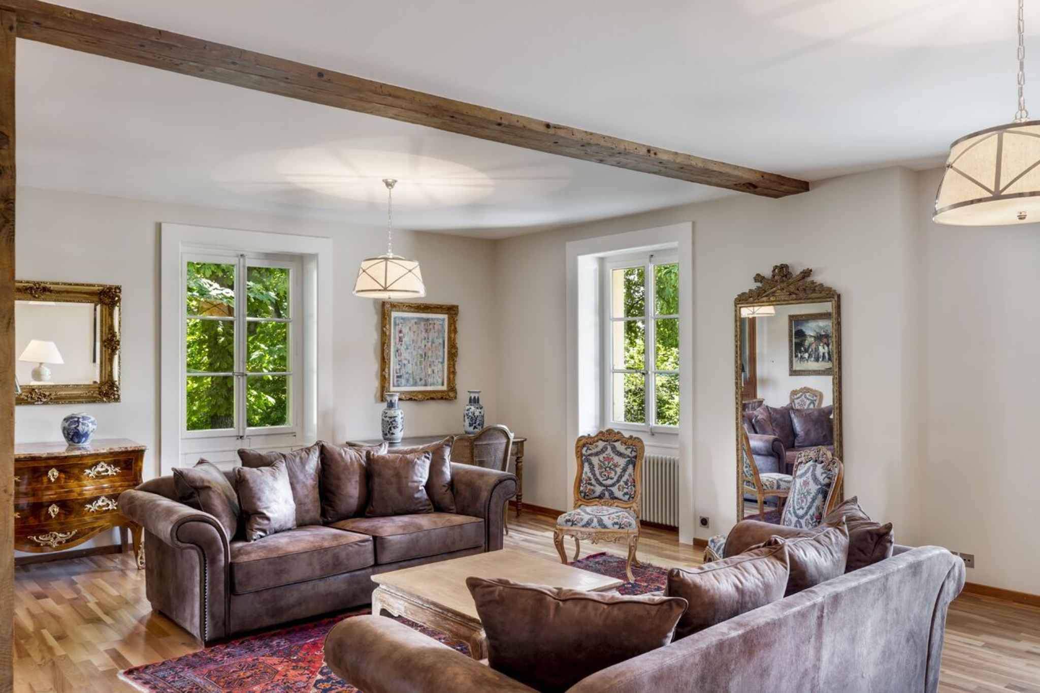 Gy  - House 8 Bedrooms - picture 3