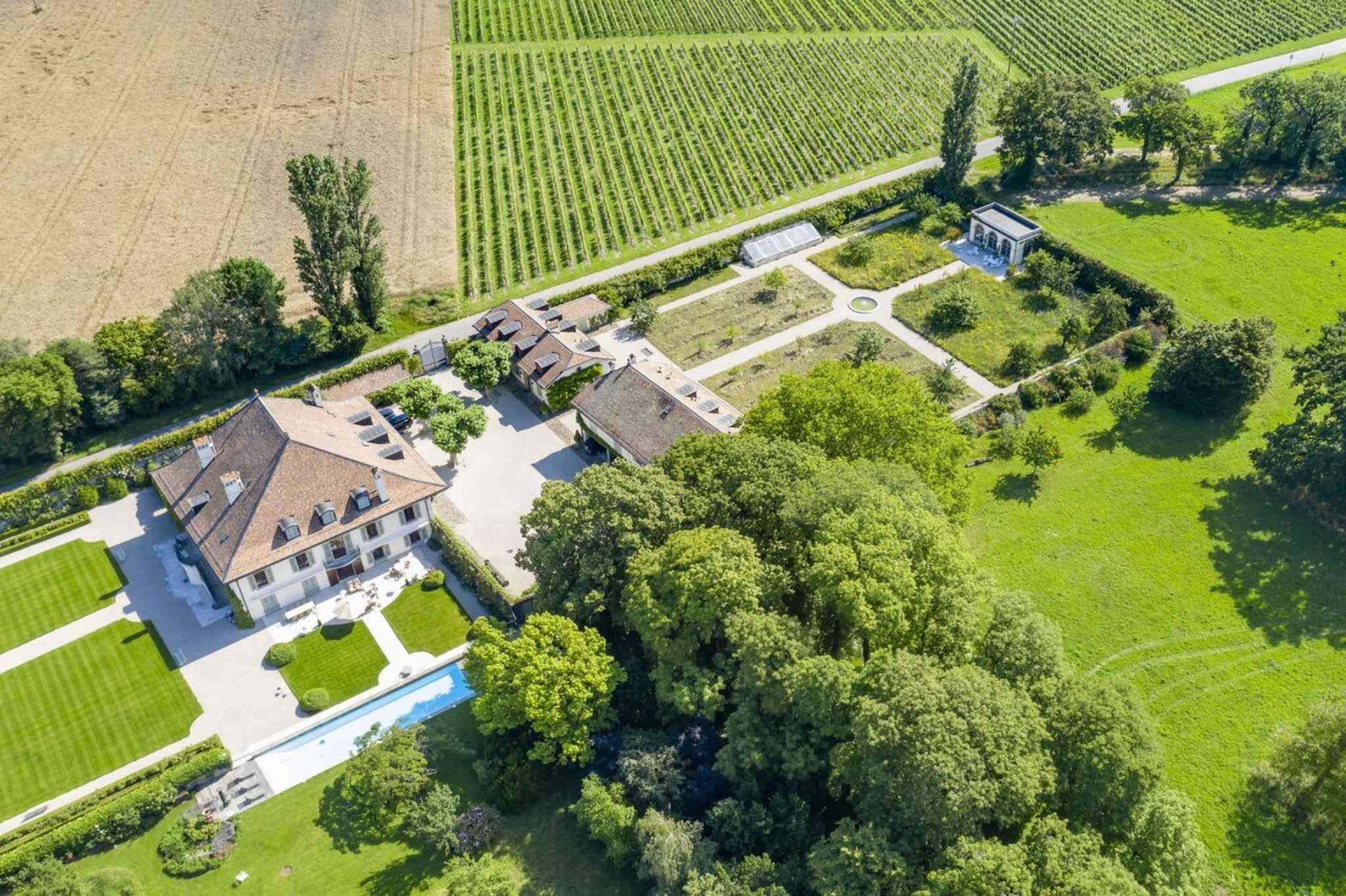 Gy  - House 8 Bedrooms - picture 7