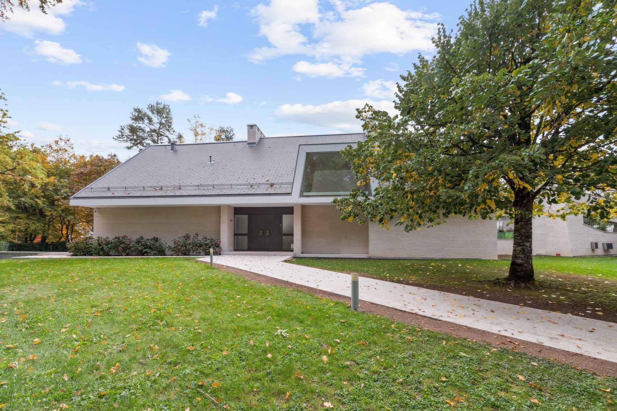 Chêne-Bougeries  - Maison 15.0 Pièces 5 Chambres - picture 2