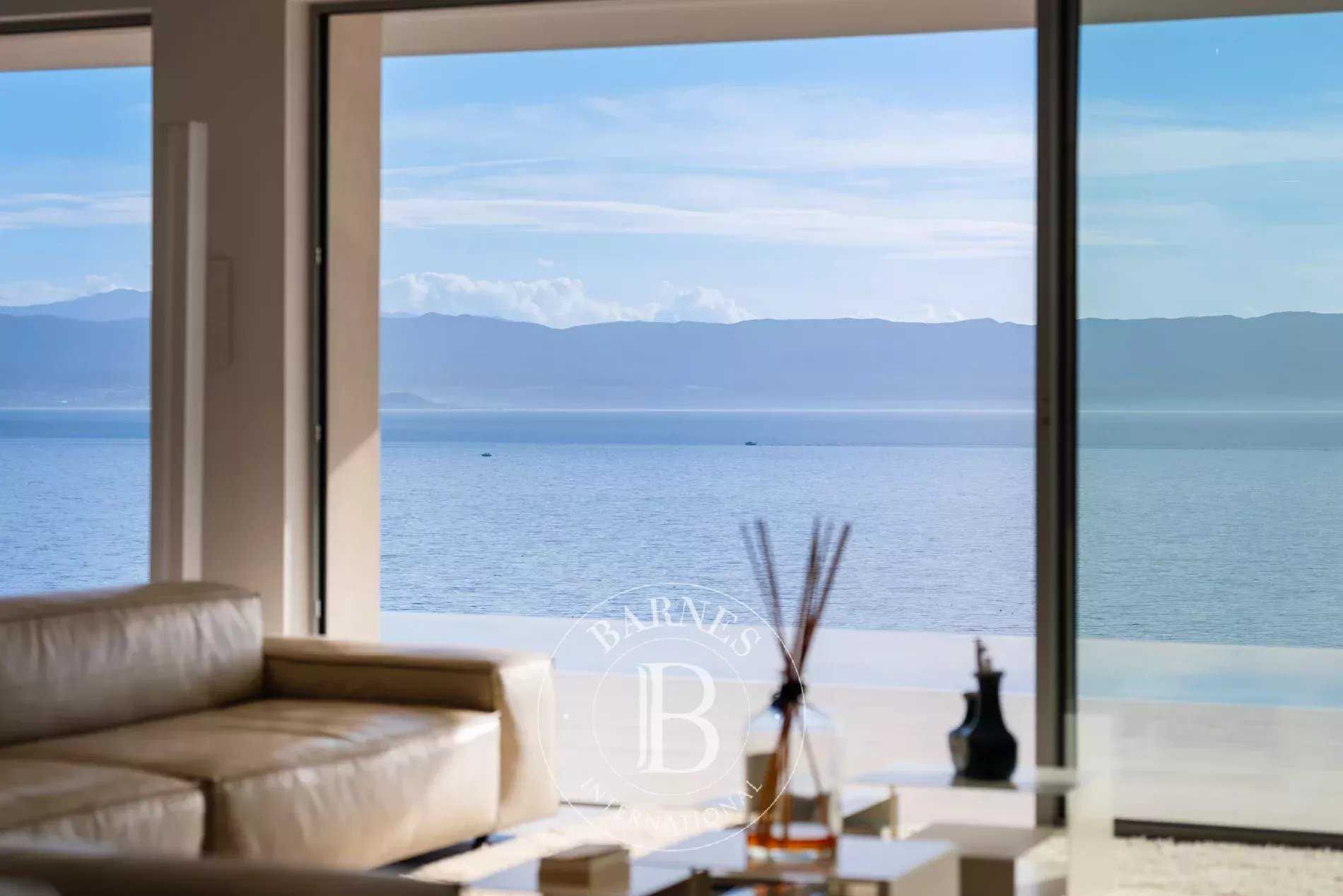 Ajaccio  - Propriété 9 Pi&egrave;ces 6 Chambres