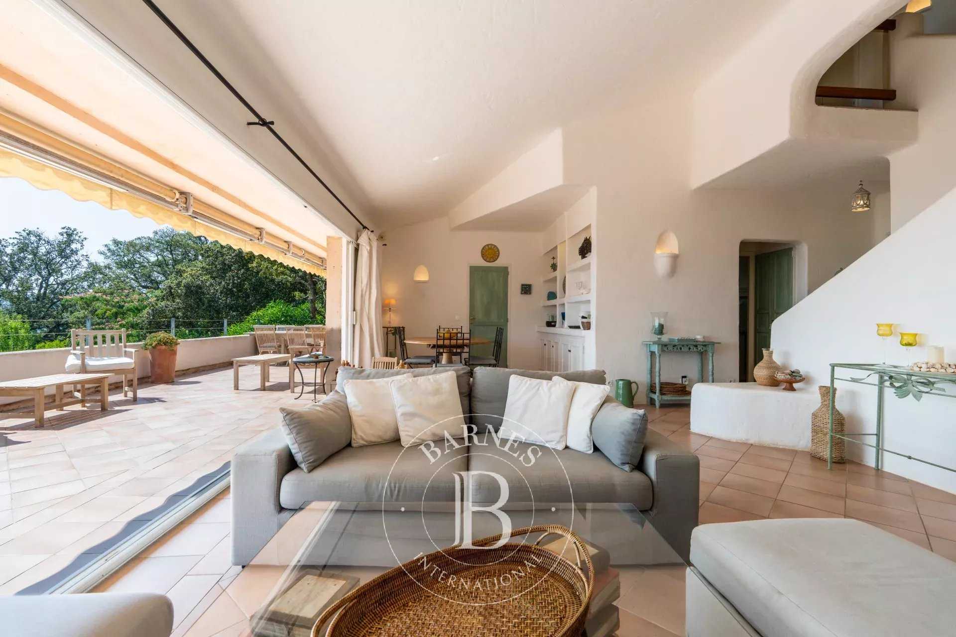 Porto-Vecchio  - Villa 6 Bedrooms