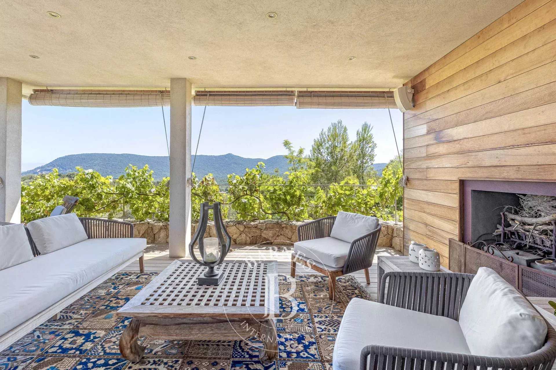 Sainte-Lucie-de-Porto-Vecchio  - Villa 5 Bedrooms
