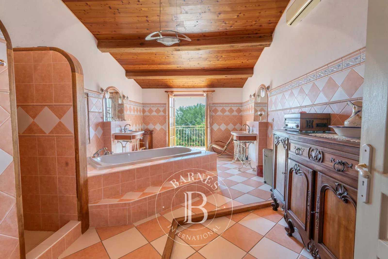 Bonifacio  - Maison 6 Pi&egrave;ces 4 Chambres