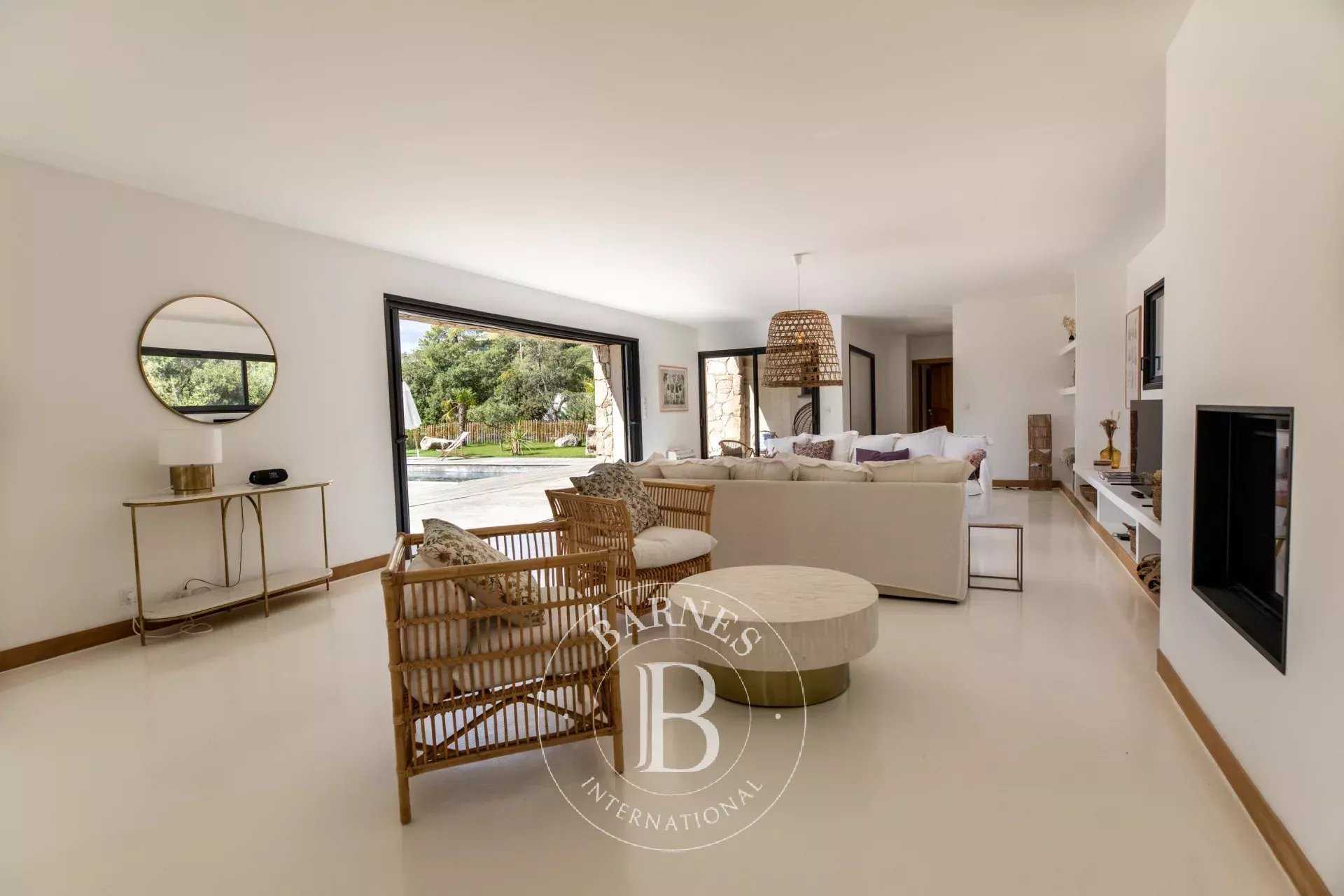 Lecci  - Villa 5 Pi&egrave;ces 4 Chambres