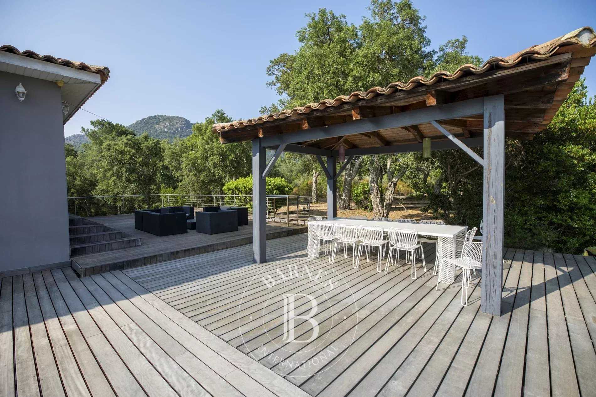 Sainte-Lucie-de-Porto-Vecchio  - Villa 9 Pi&egrave;ces 8 Chambres