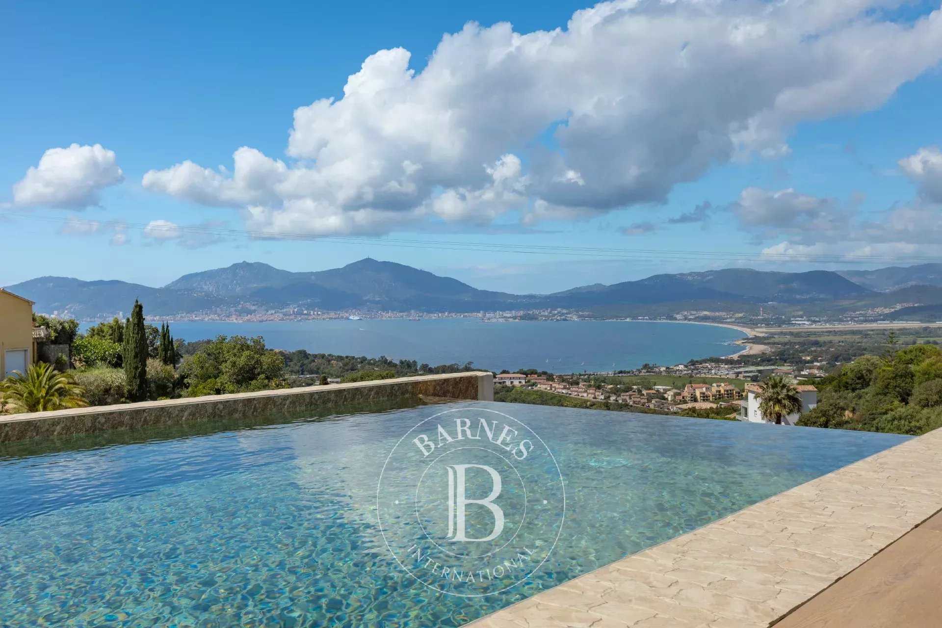 Porticcio  - Maison 8 Pi&egrave;ces