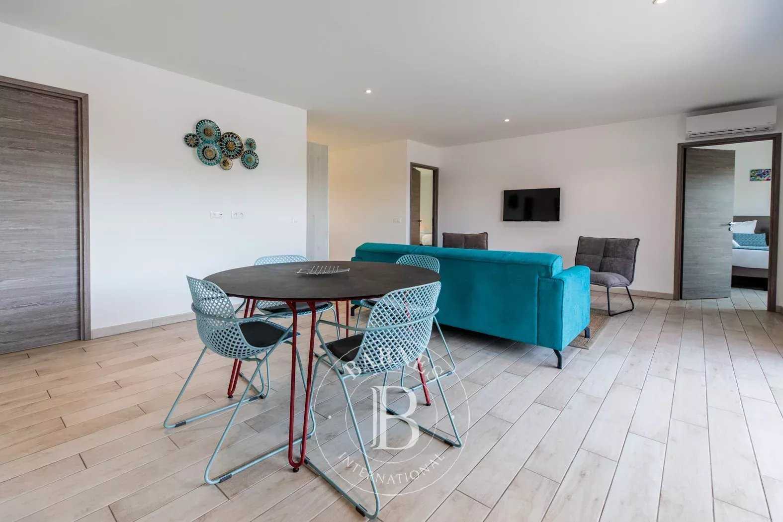 Lecci  - Villa 3 Bedrooms