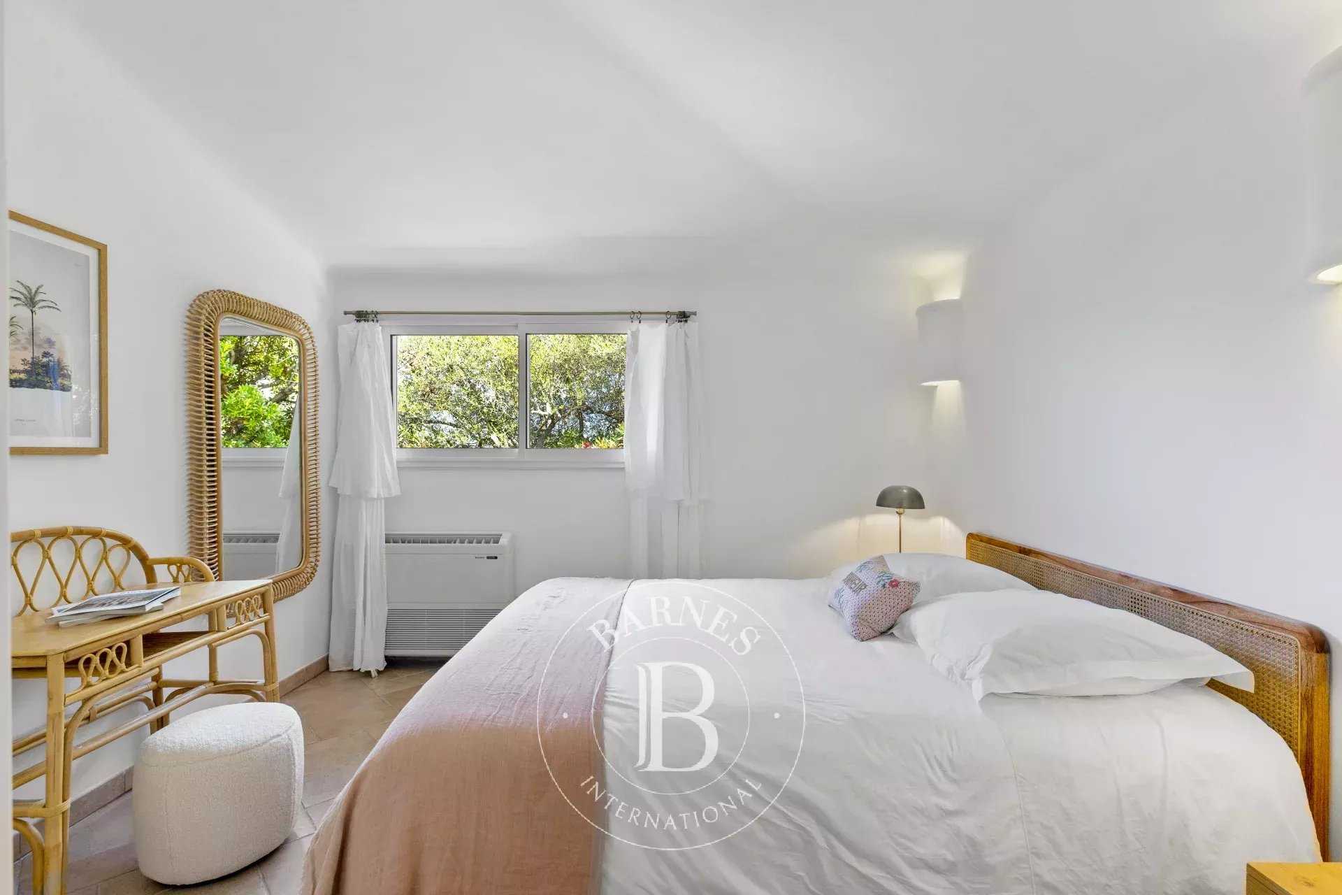 Lecci  - Villa 5 Bedrooms