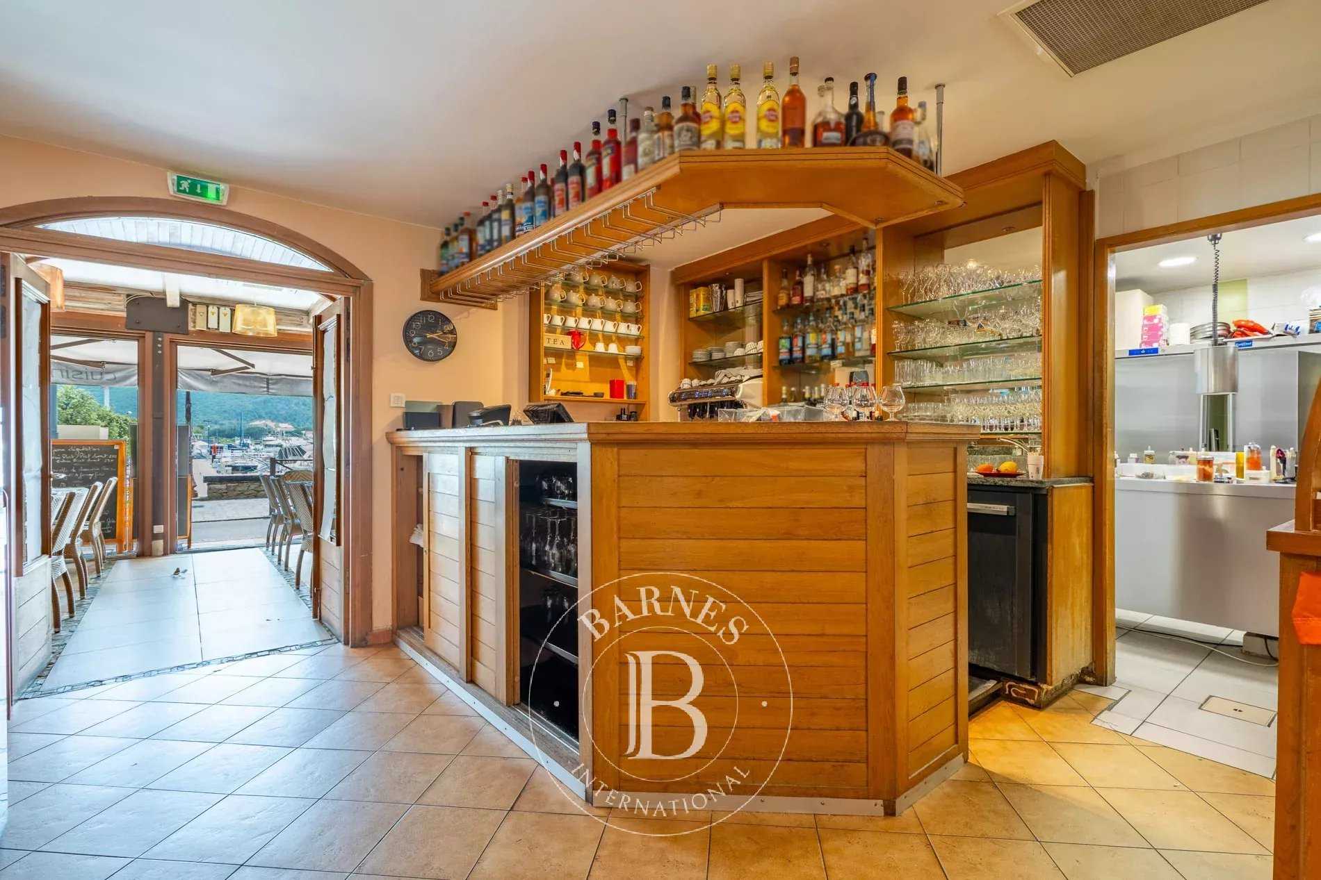 Saint-Florent  - Business assets 12 Bedrooms