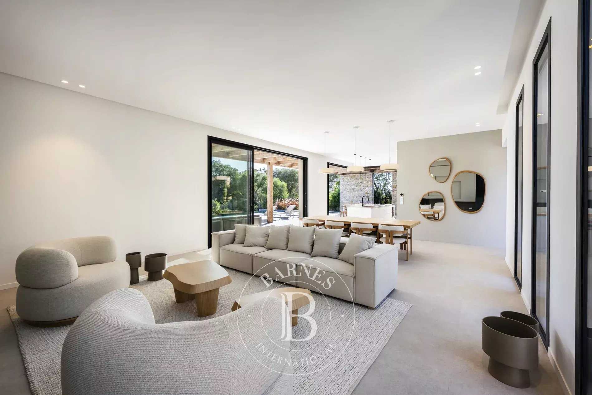 Sainte-Lucie-de-Porto-Vecchio  - Villa 4 Bedrooms