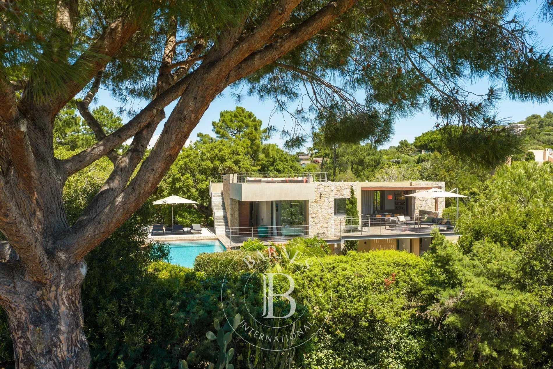 Porto-Vecchio, Domaine de Cala Rossa, villa 4 bedrooms, swimming pool and beach at walking distance, picture 20