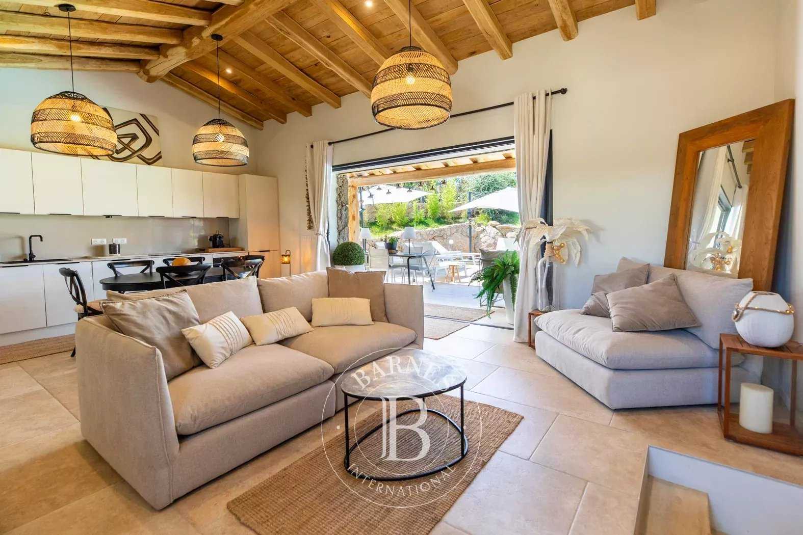 Sainte-Lucie-de-Porto-Vecchio  - Villa 5 Pi&egrave;ces 3 Chambres