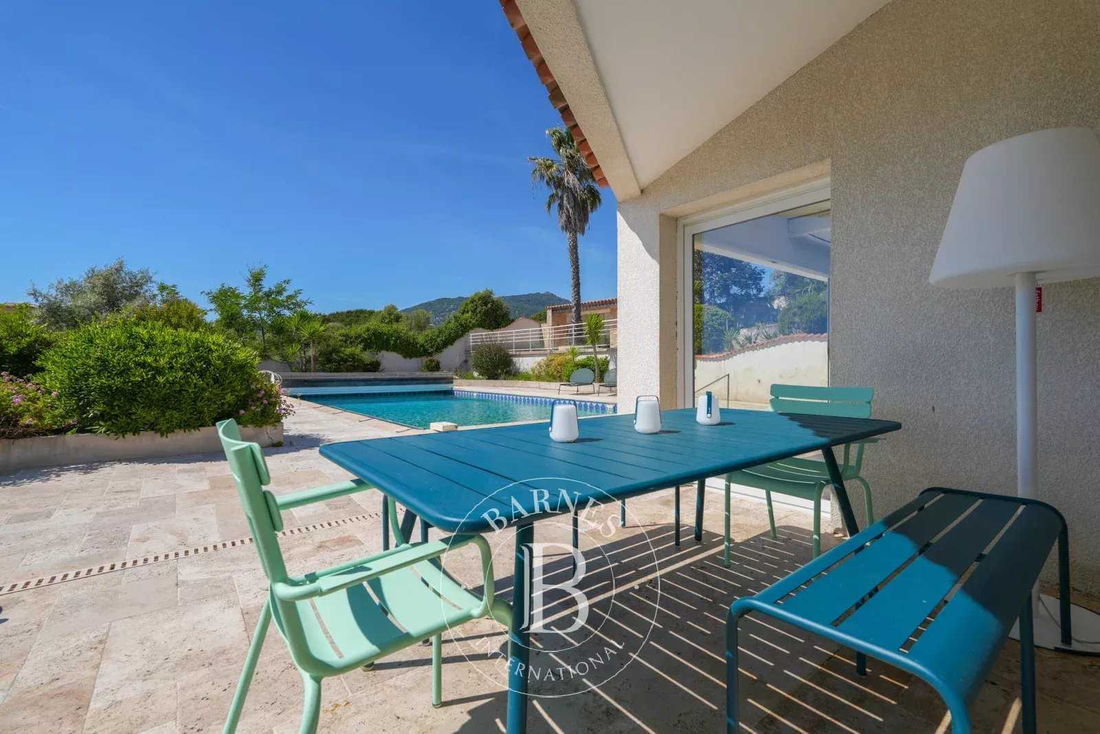 Propriano  - Villa 8 Pi&egrave;ces 6 Chambres