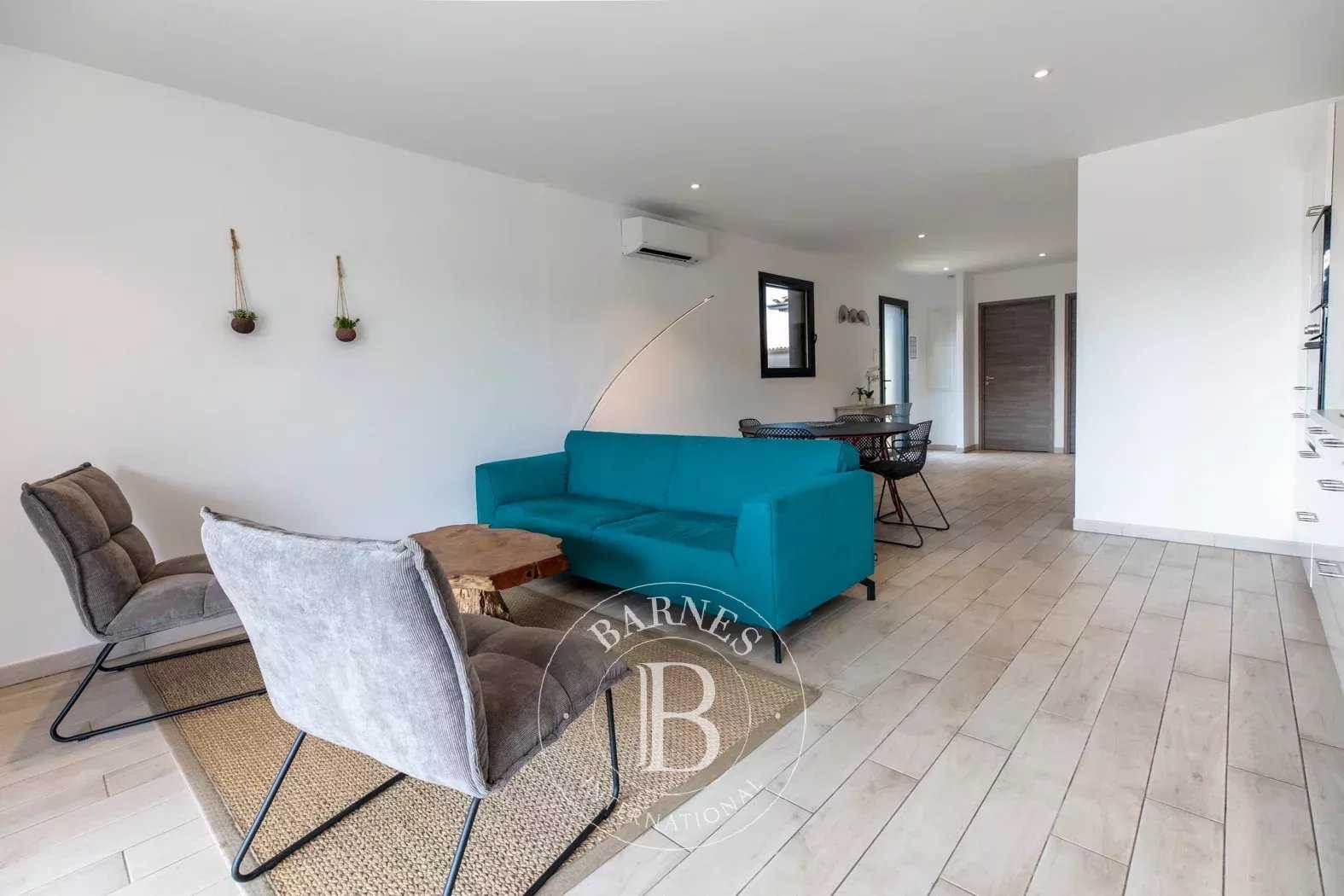 Lecci  - Villa 4 Pi&egrave;ces 3 Chambres