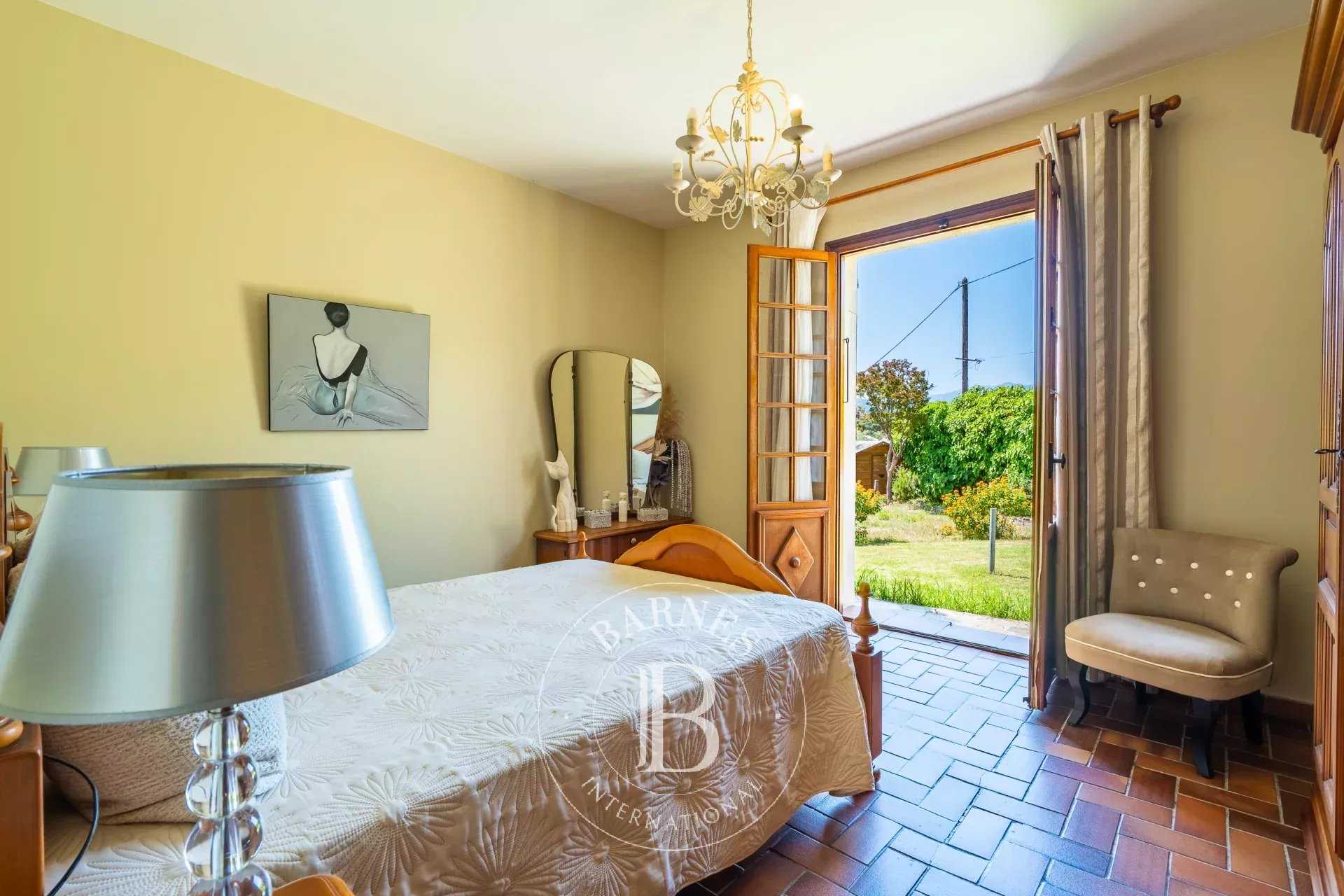 Saint-Florent  - Maison de ville 5 Pi&egrave;ces 5 Chambres