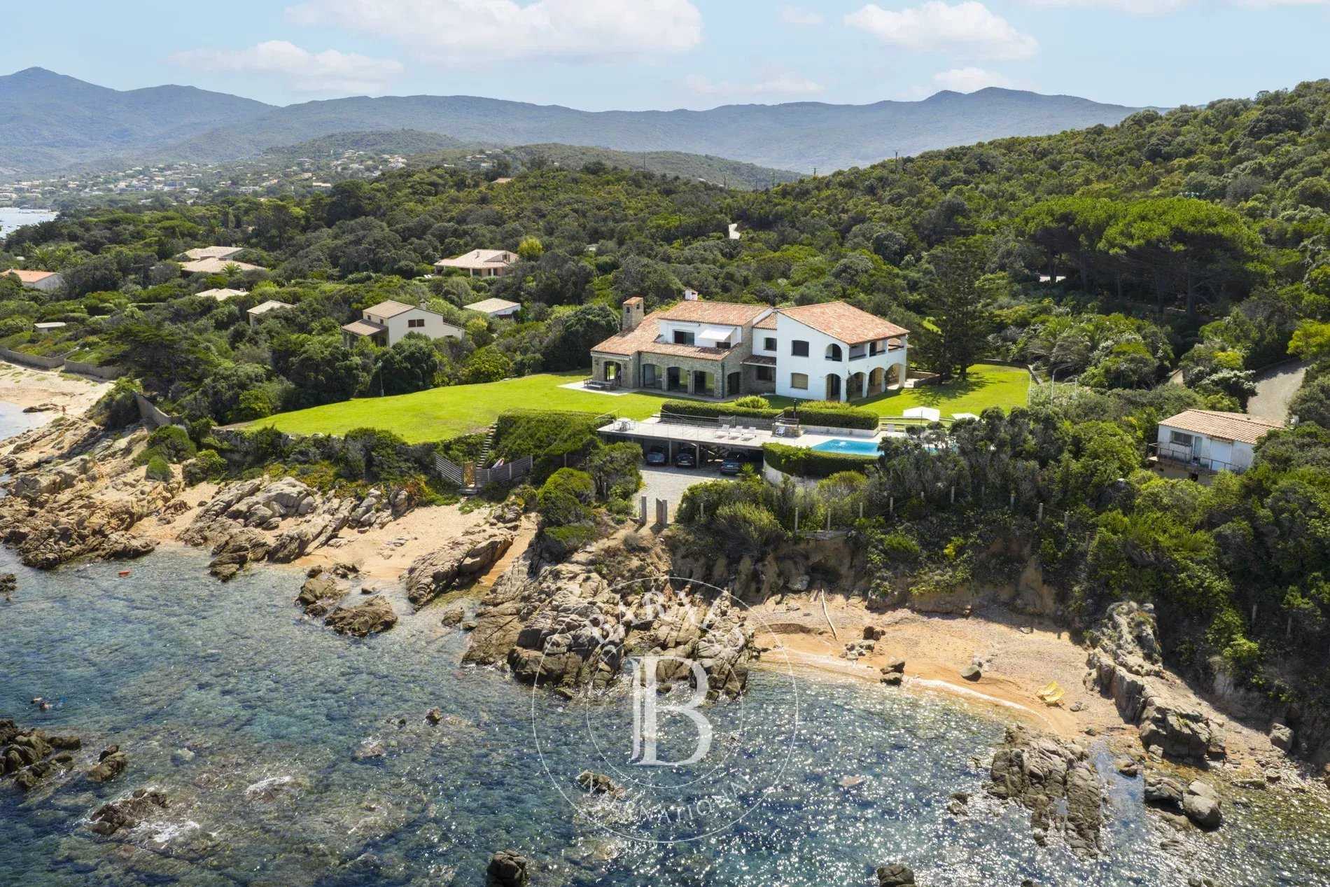 Porticcio  - Property 7 Bedrooms