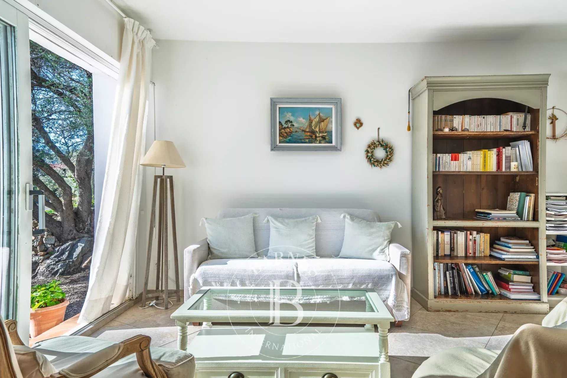 Lumio  - Villa 6 Pi&egrave;ces 5 Chambres