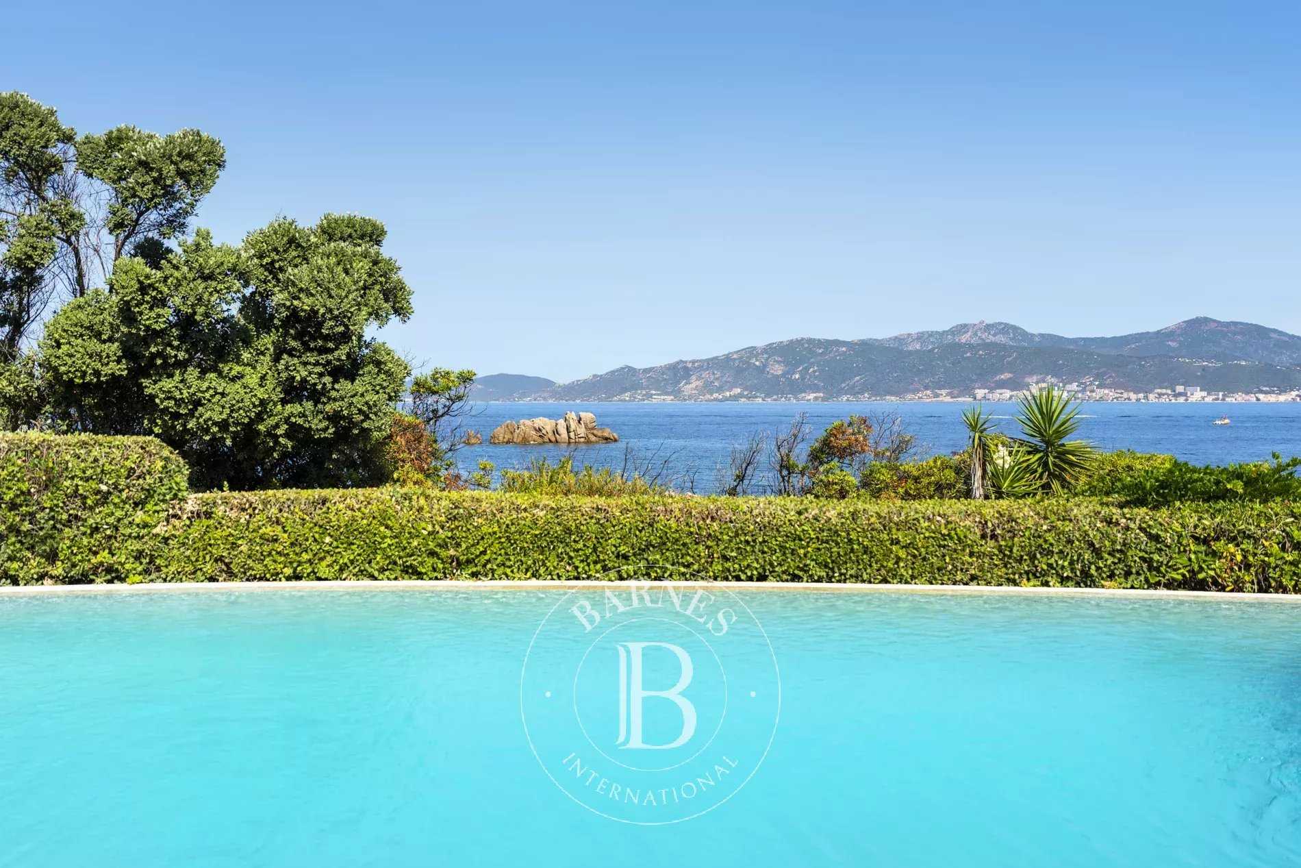 Porticcio  - Property 7 Bedrooms