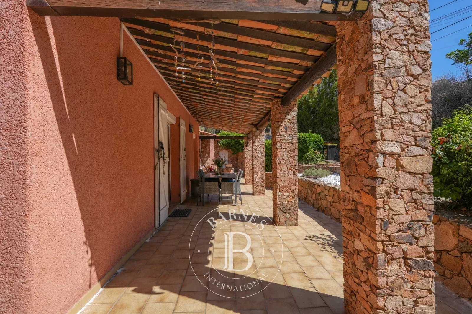 Ajaccio  - Villa 7 Pièces