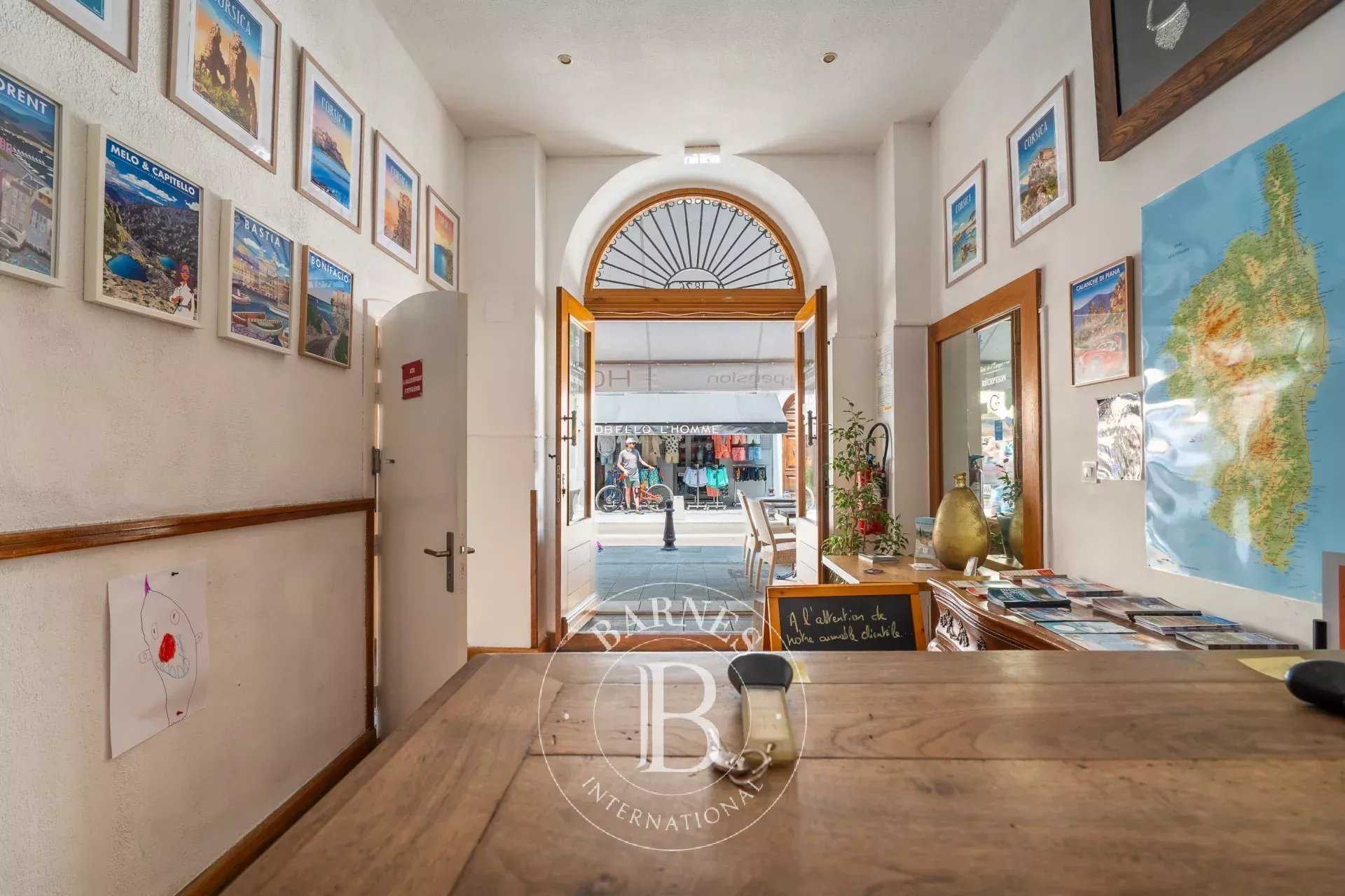 Saint-Florent  - Business assets 12 Bedrooms