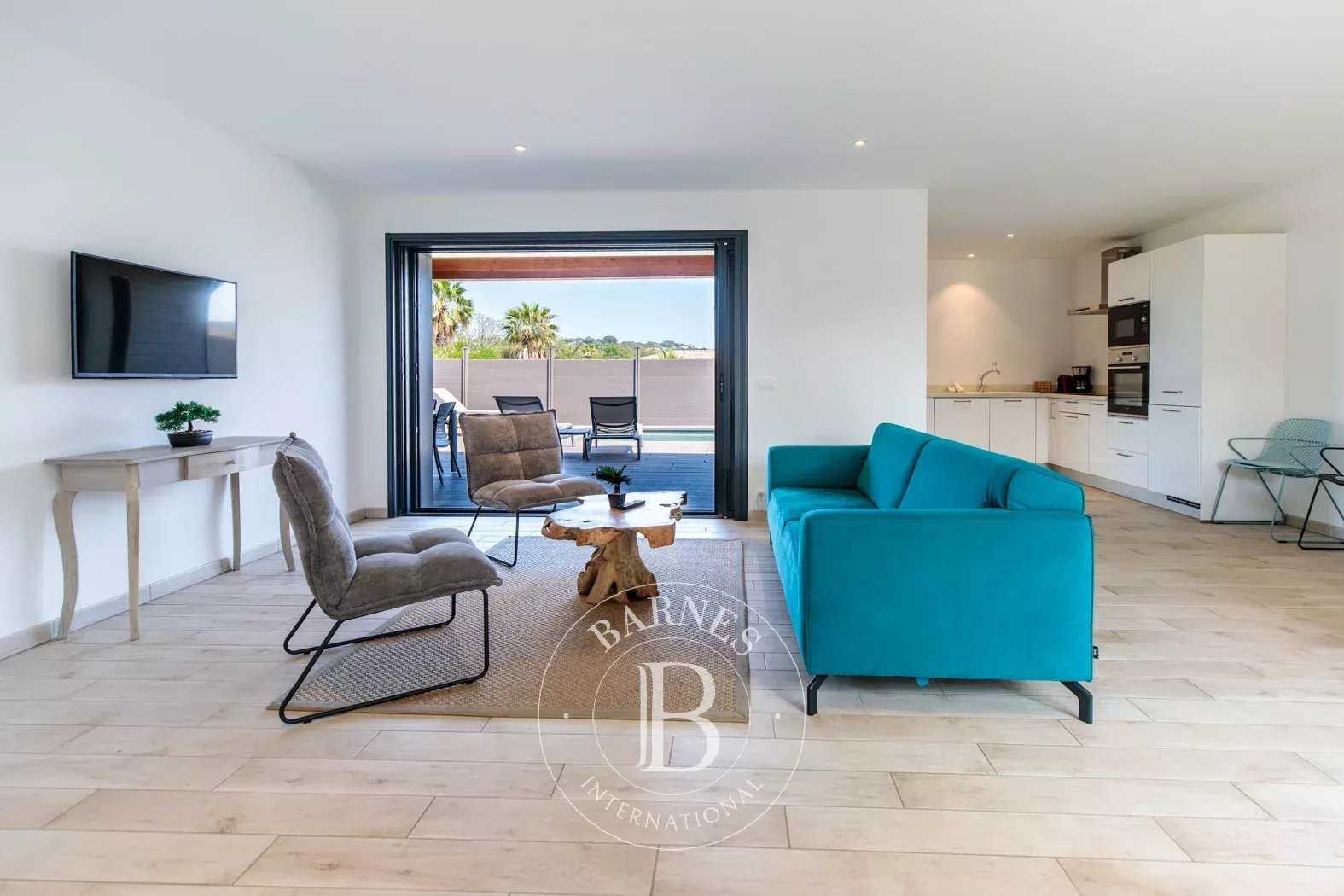 Lecci  - Villa 5 Pi&egrave;ces 4 Chambres