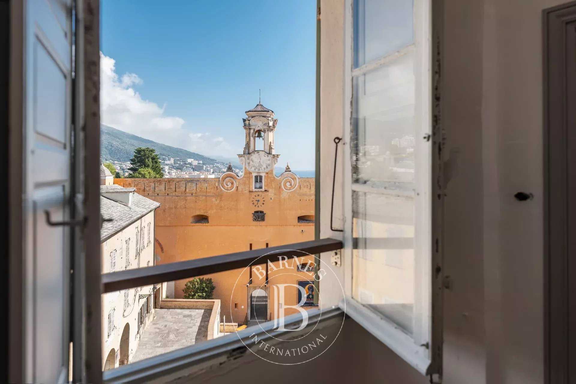 Bastia  - Piso 5 Cuartos 4 Habitaciones