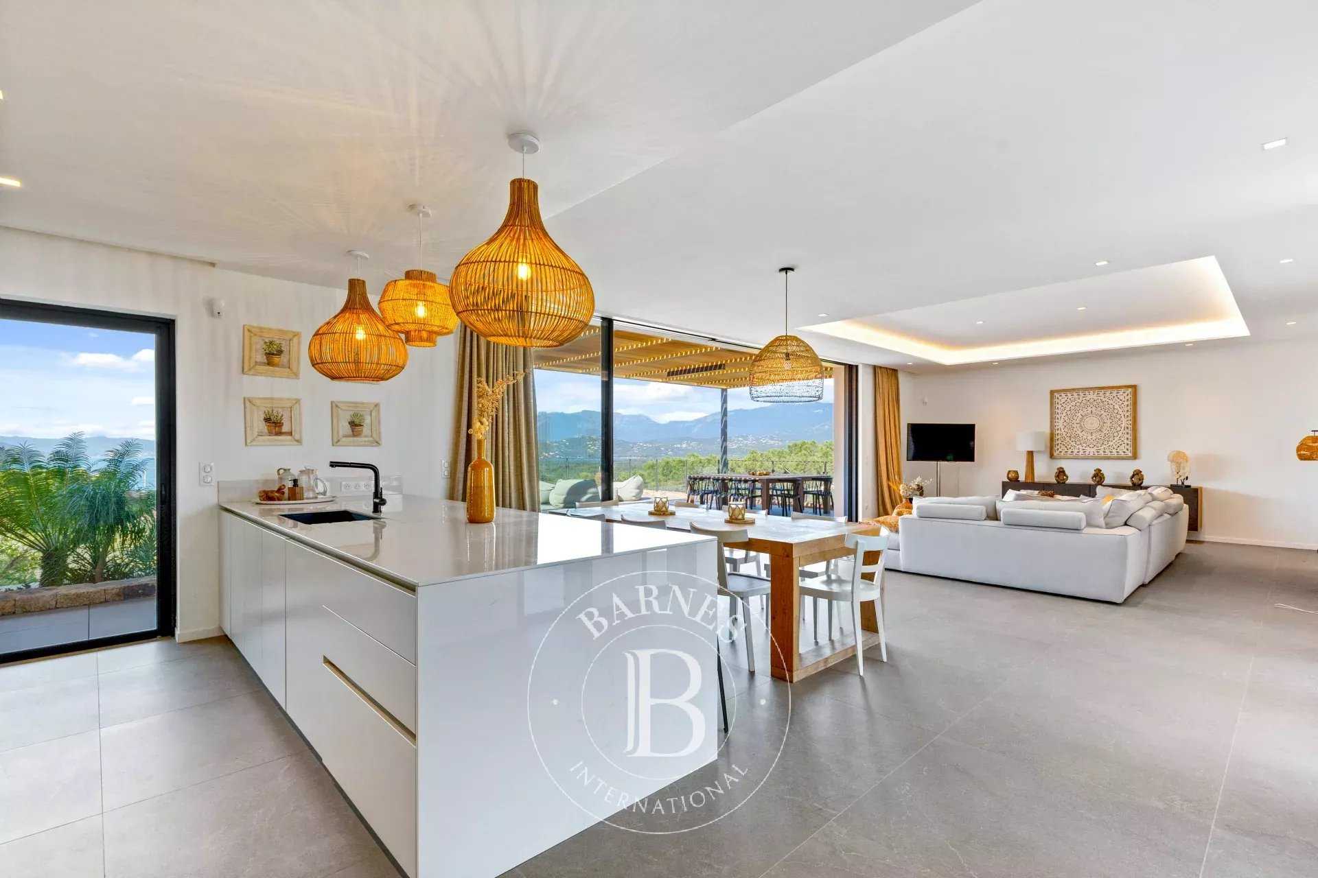 Porto-Vecchio  - Villa 6 Bedrooms