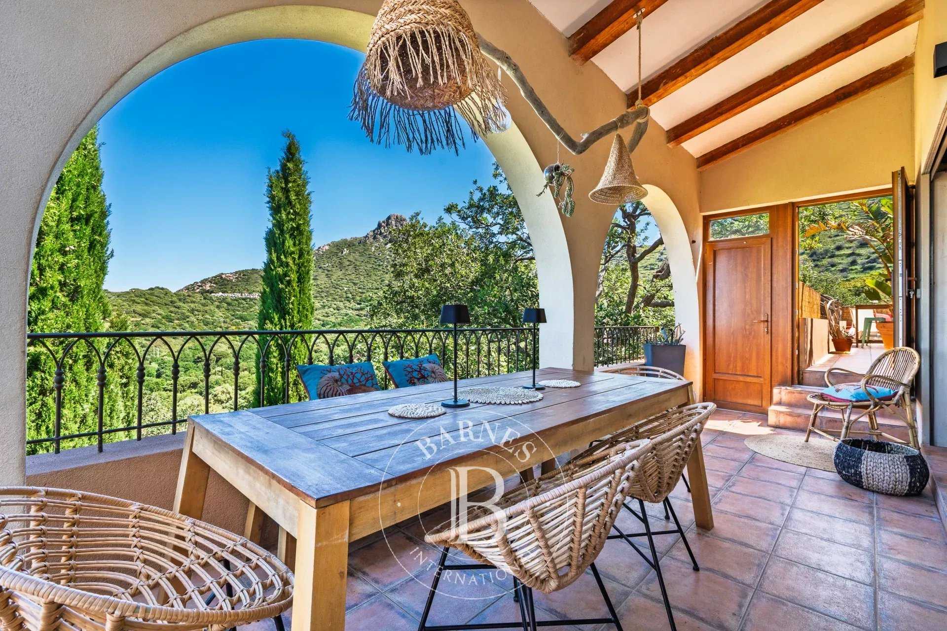 L'Île-Rousse  - Villa 7 Pi&egrave;ces 5 Chambres