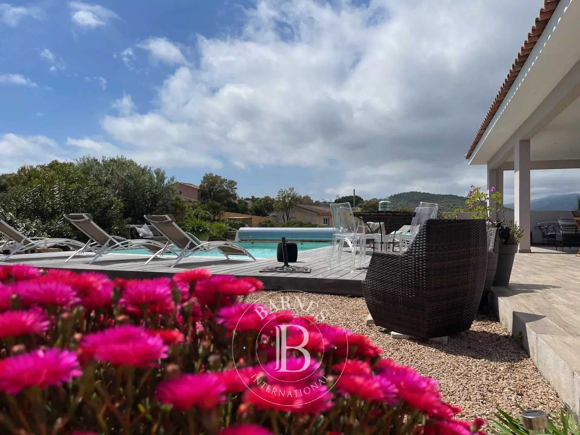Sainte-Lucie-de-Porto-Vecchio  - Villa 5 Pièces 4 Chambres