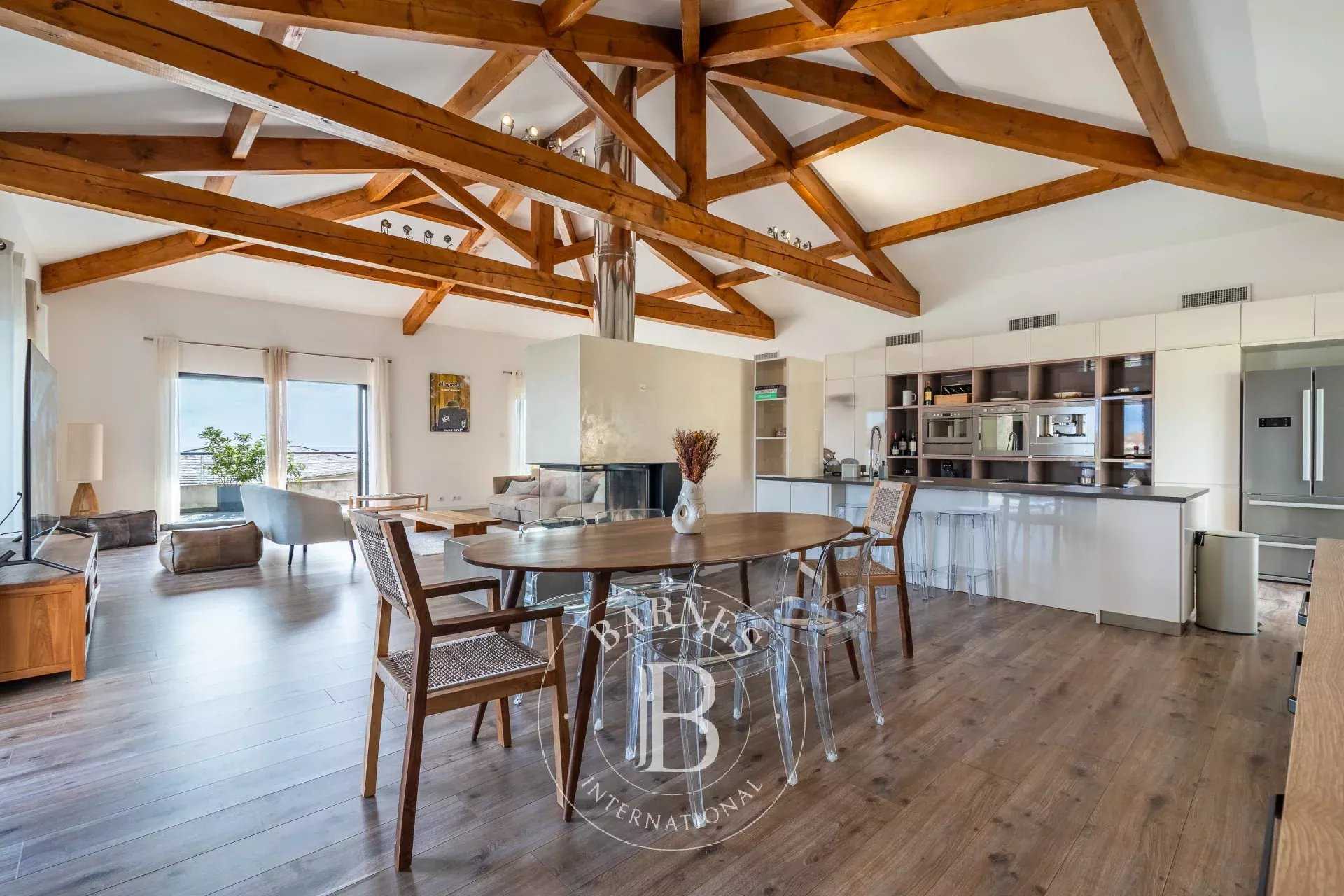 Bastia  - Appartement 5 Pièces 4 Chambres