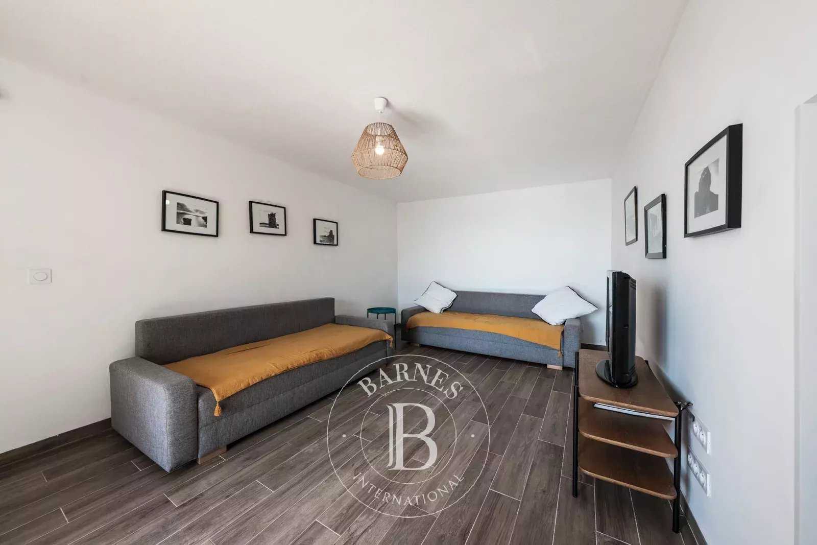 Erbalunga  - Piso 2 Cuartos, 1 Habitacion