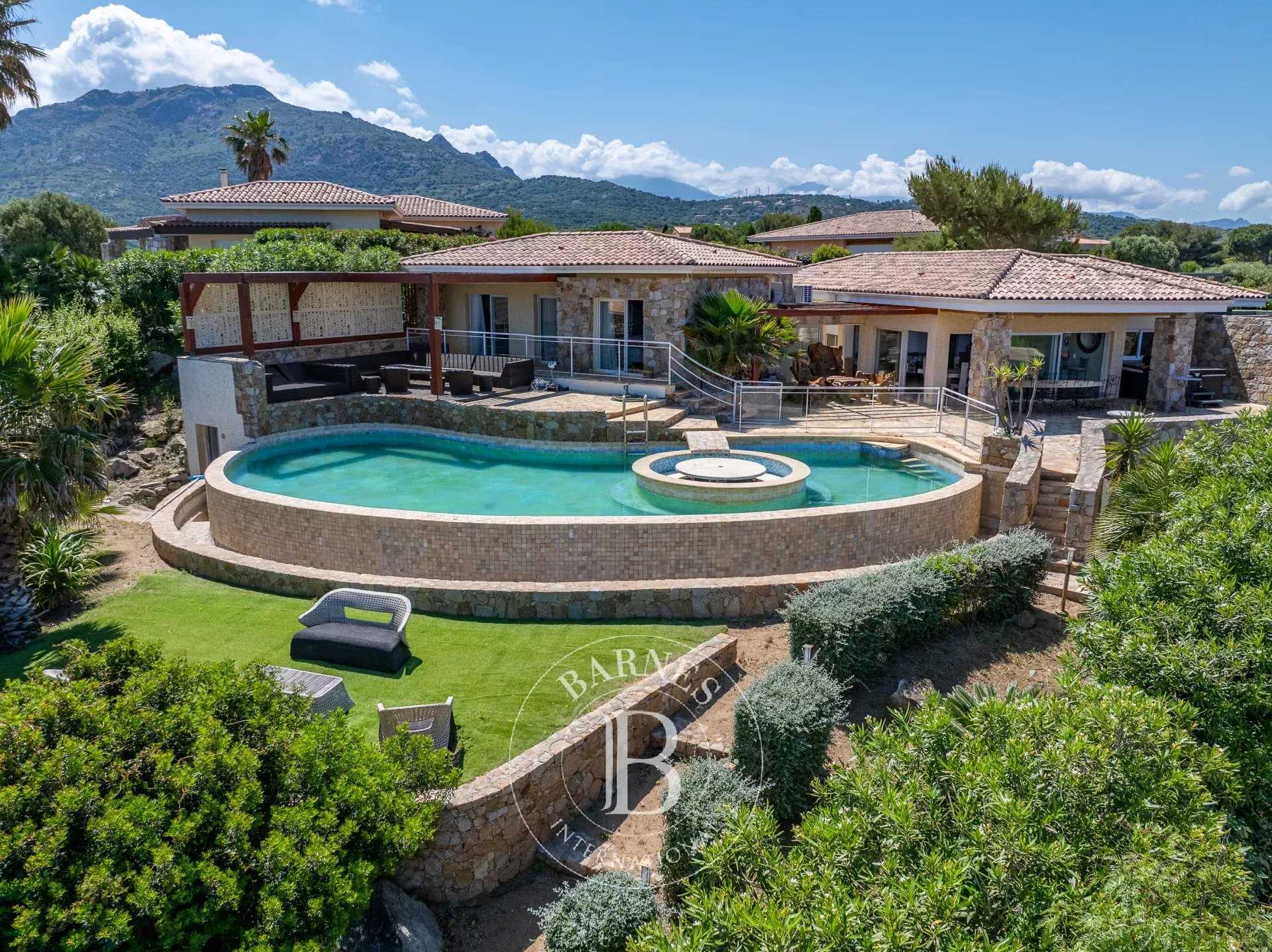 Lumio  - Villa 7 Bedrooms