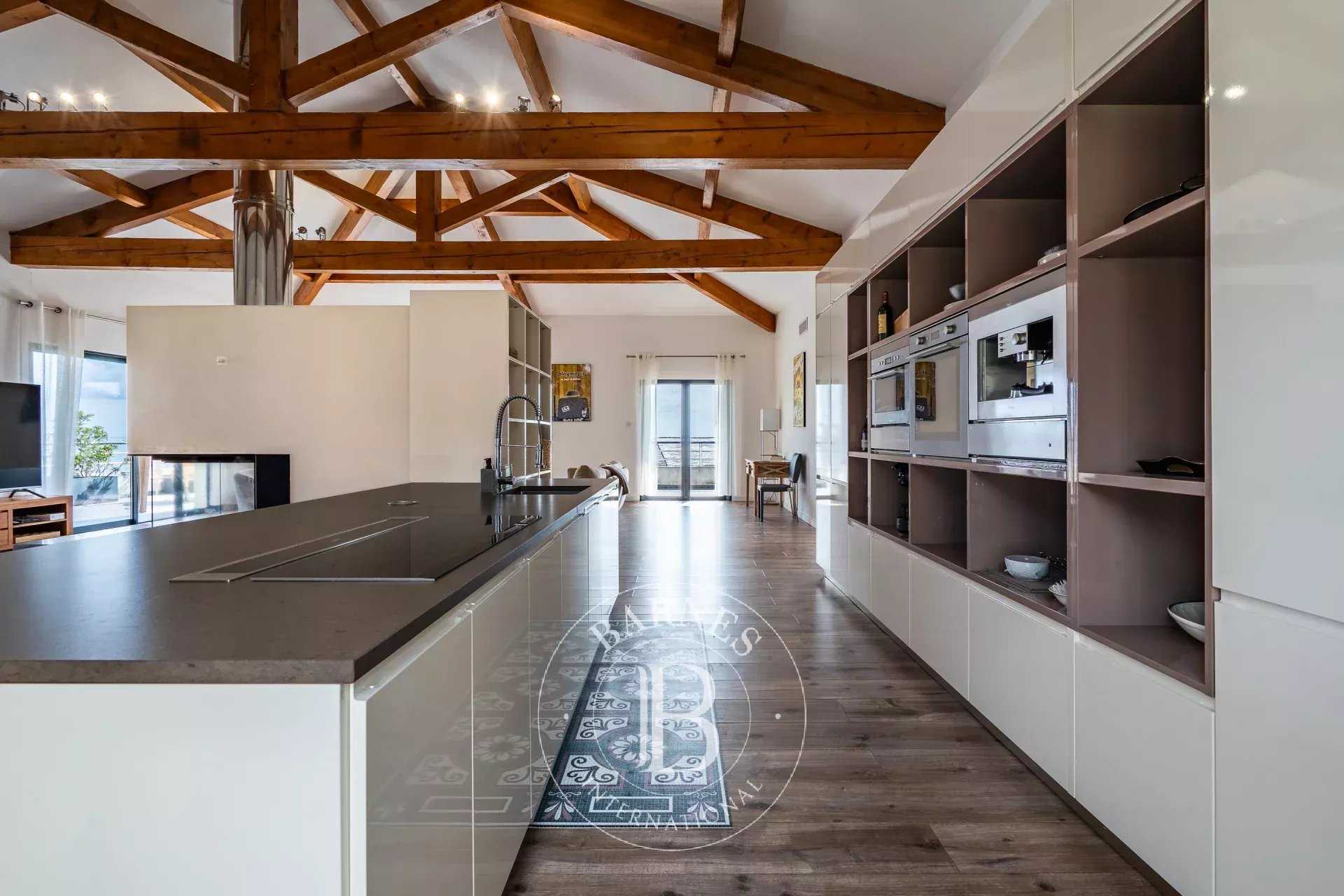 Bastia  - Appartement 5 Pièces 4 Chambres