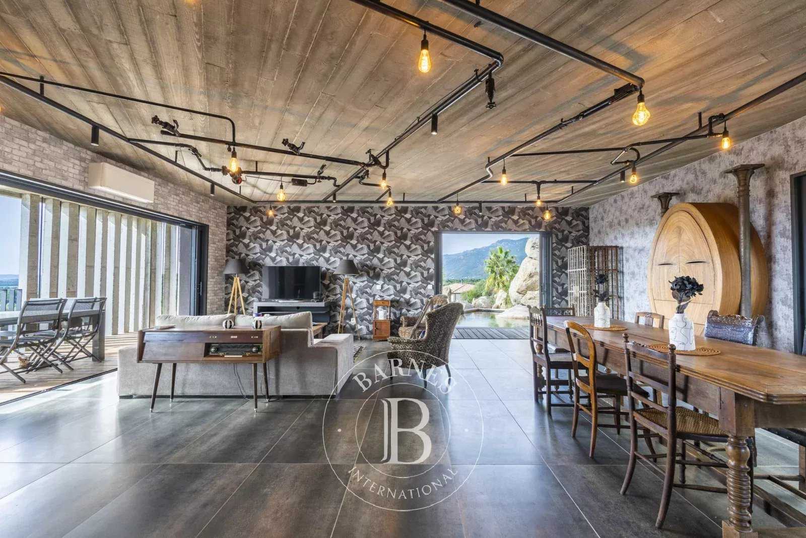 Lecci  - Villa 6 Pi&egrave;ces 4 Chambres