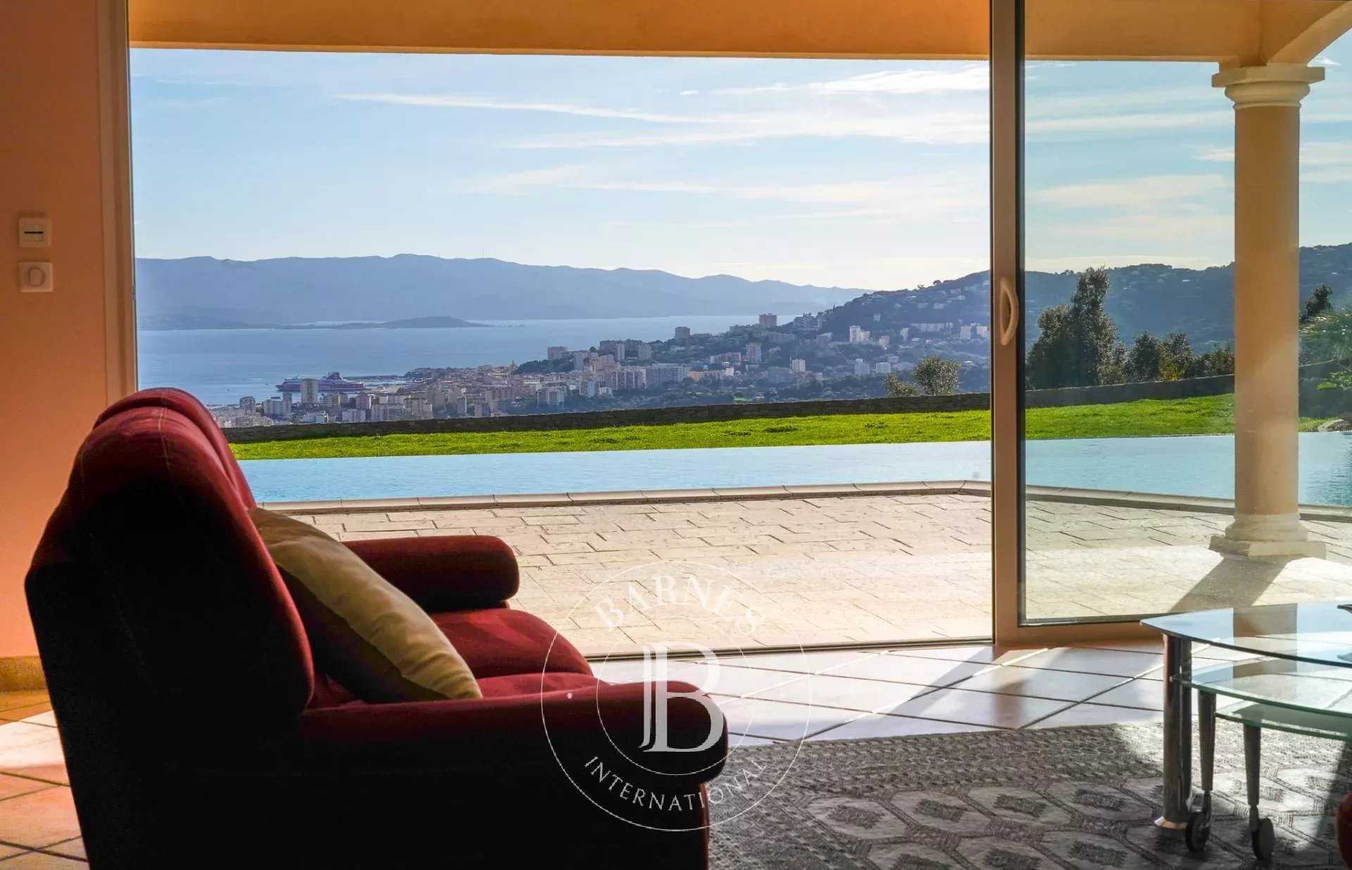 Ajaccio  - Villa 5 Bedrooms