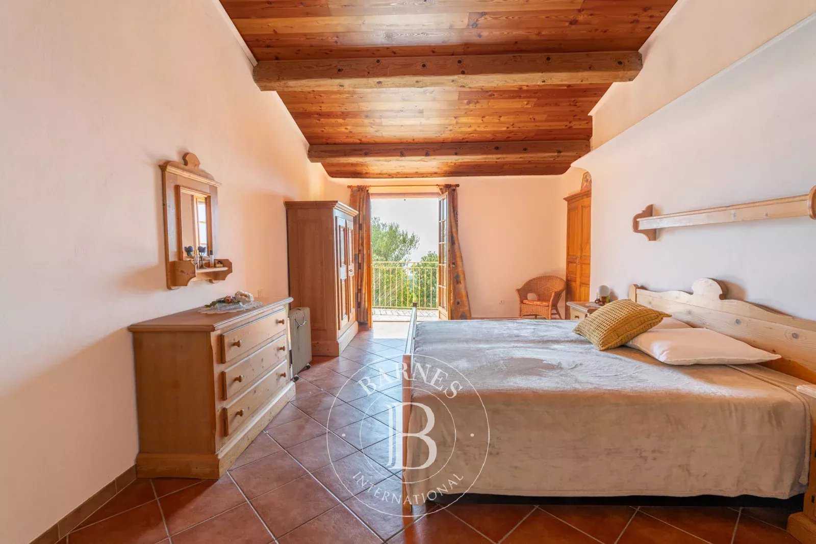 Bonifacio  - Maison 6 Pi&egrave;ces 4 Chambres