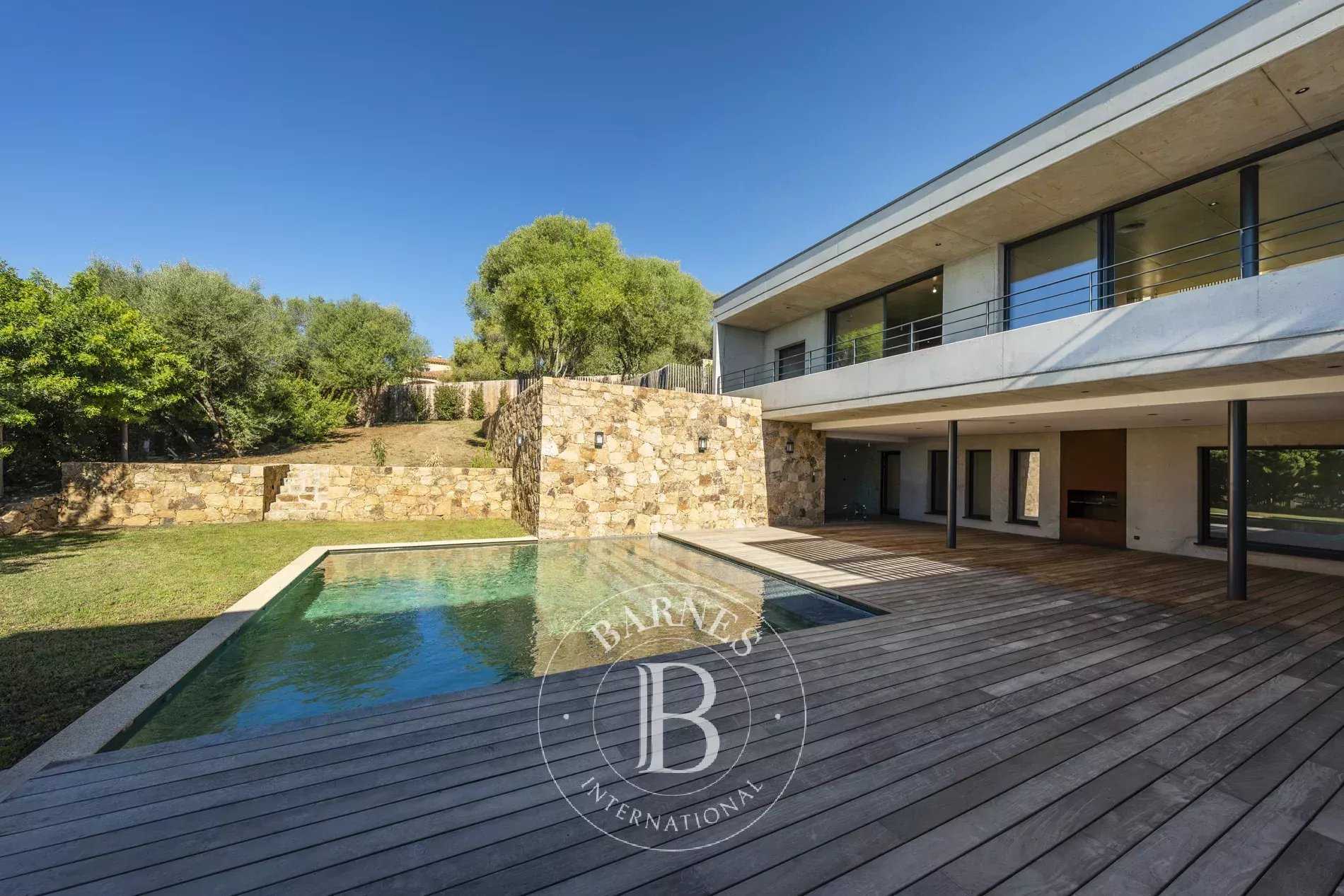 Propriano  - Villa 8 Pi&egrave;ces 5 Chambres
