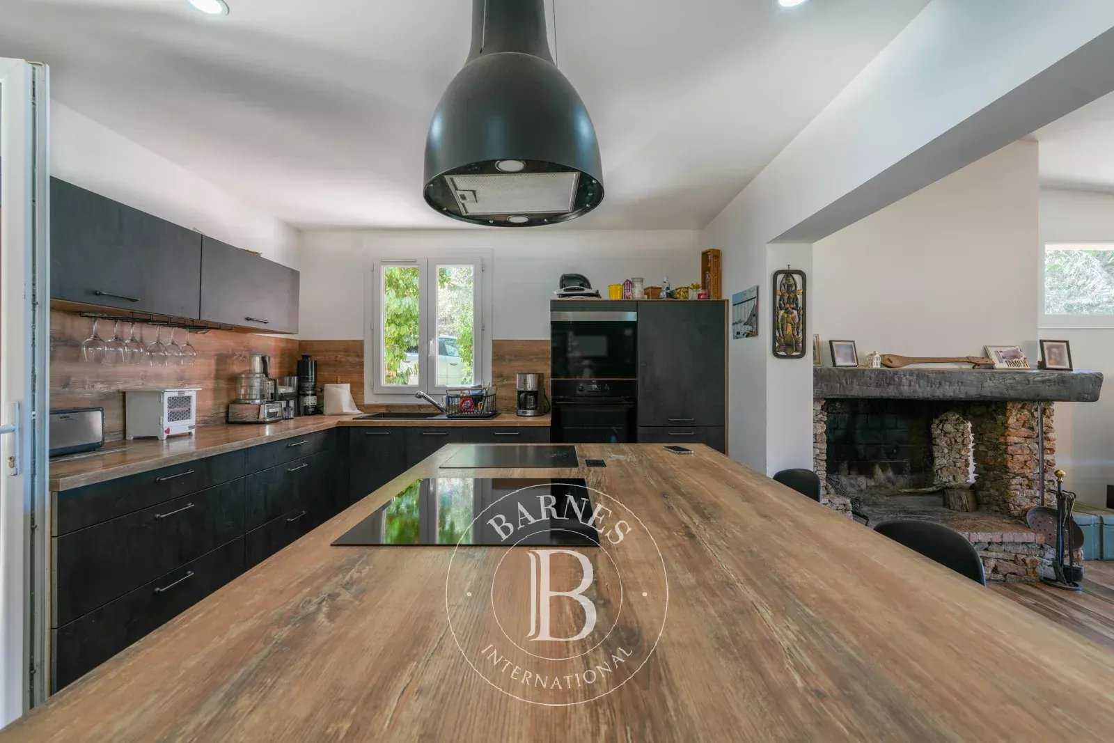 Ajaccio  - Villa 7 Pièces