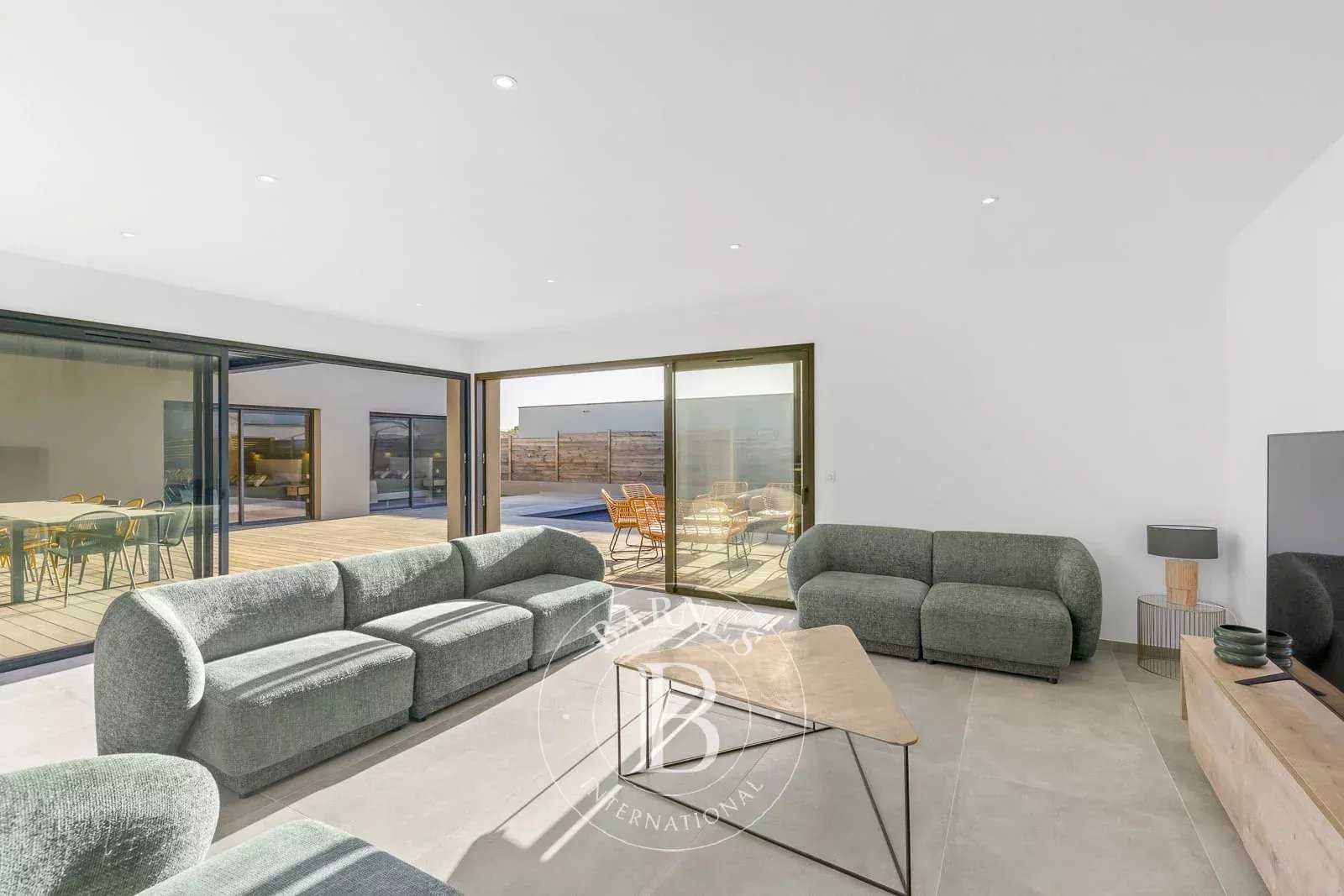 Lecci  - Villa 7 Pièces 6 Chambres