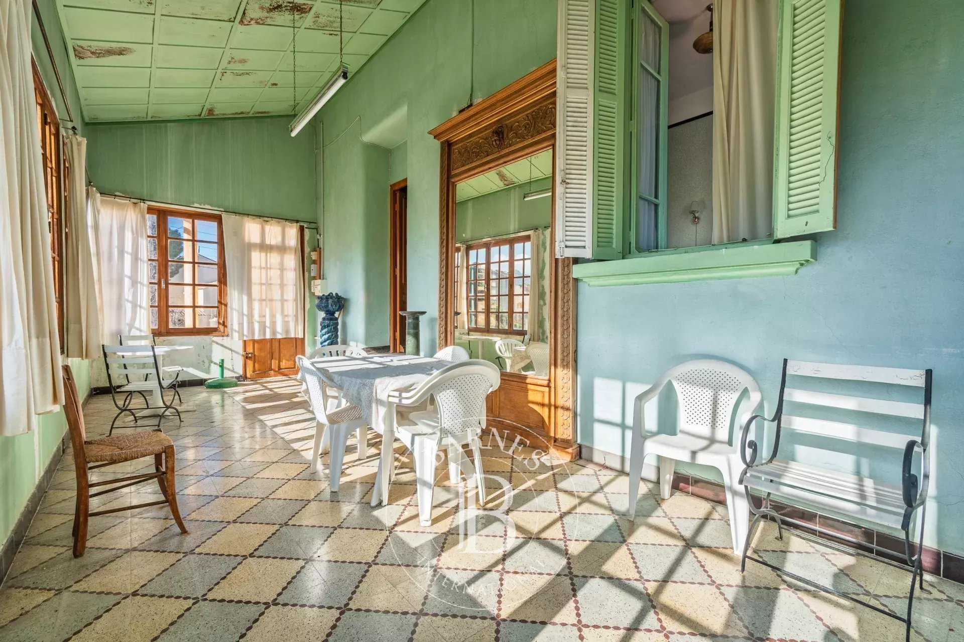 L'Île-Rousse  - Villa 18 Pi&egrave;ces 10 Chambres