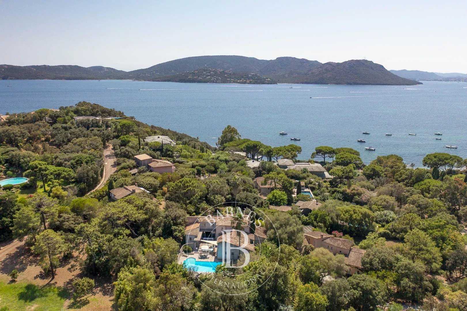 Lecci  - Villa 6 Bedrooms