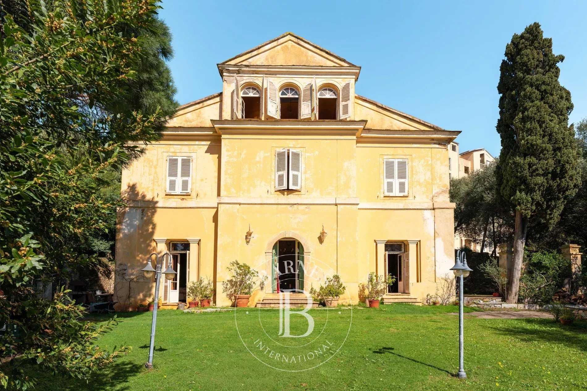 Bastia  - Maison 9 Pi&egrave;ces 4 Chambres