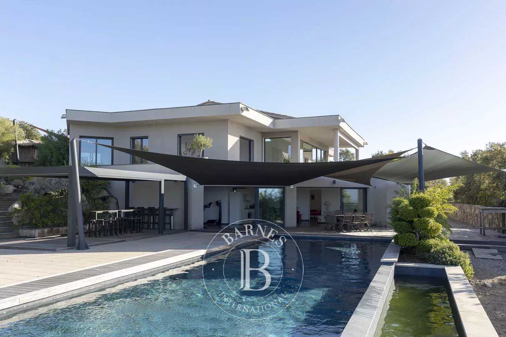 Sainte-Lucie-de-Porto-Vecchio  - Villa 8 Bedrooms