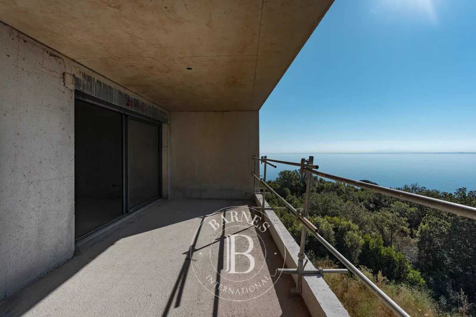 Bastia  - Piso 3 Cuartos 2 Habitaciones