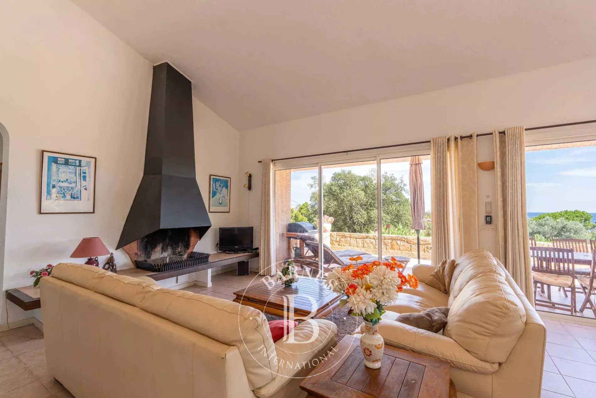 Sainte-Lucie-de-Porto-Vecchio  - Villa 8 Pièces 5 Chambres