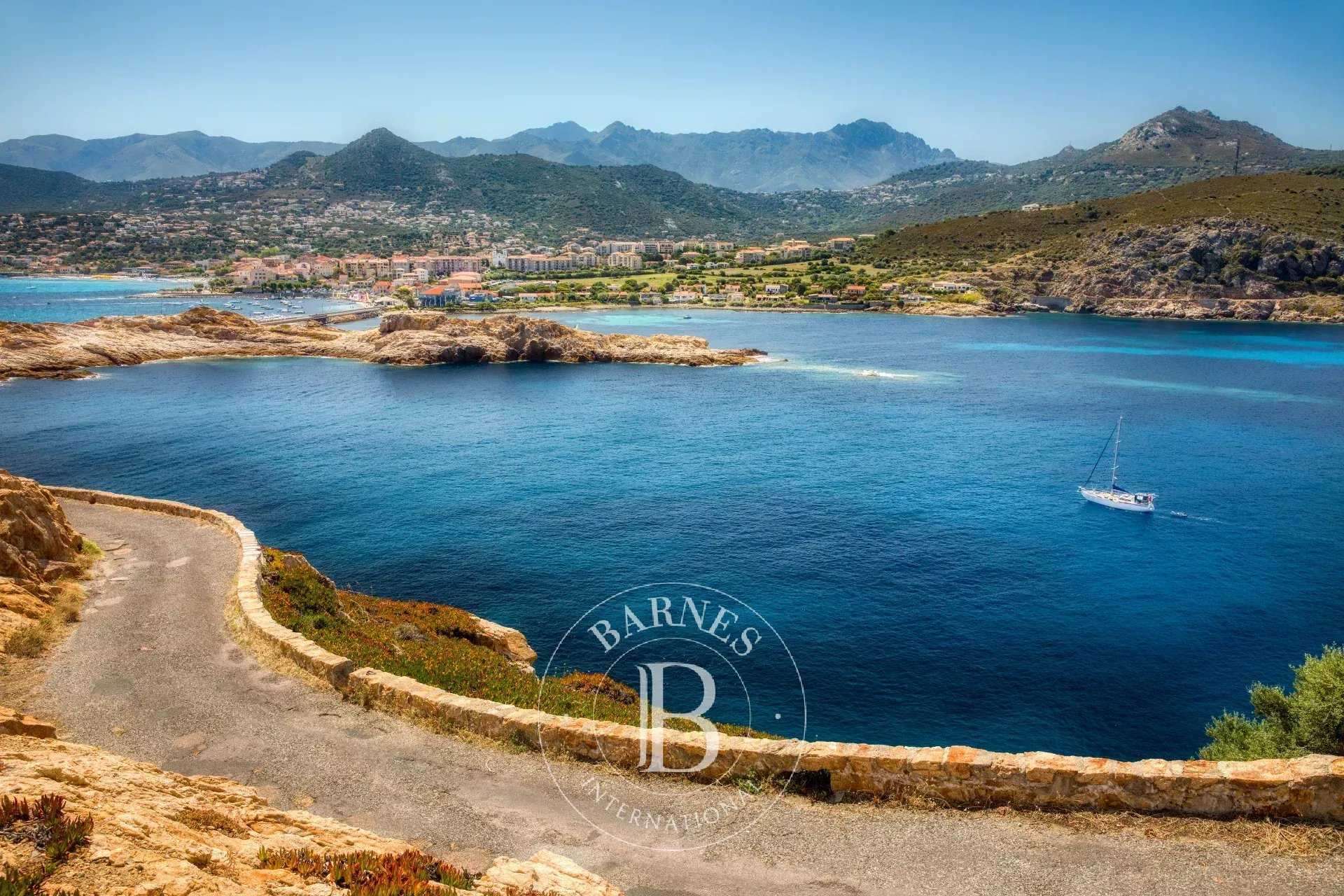 L'Île-Rousse  - Terrain 
