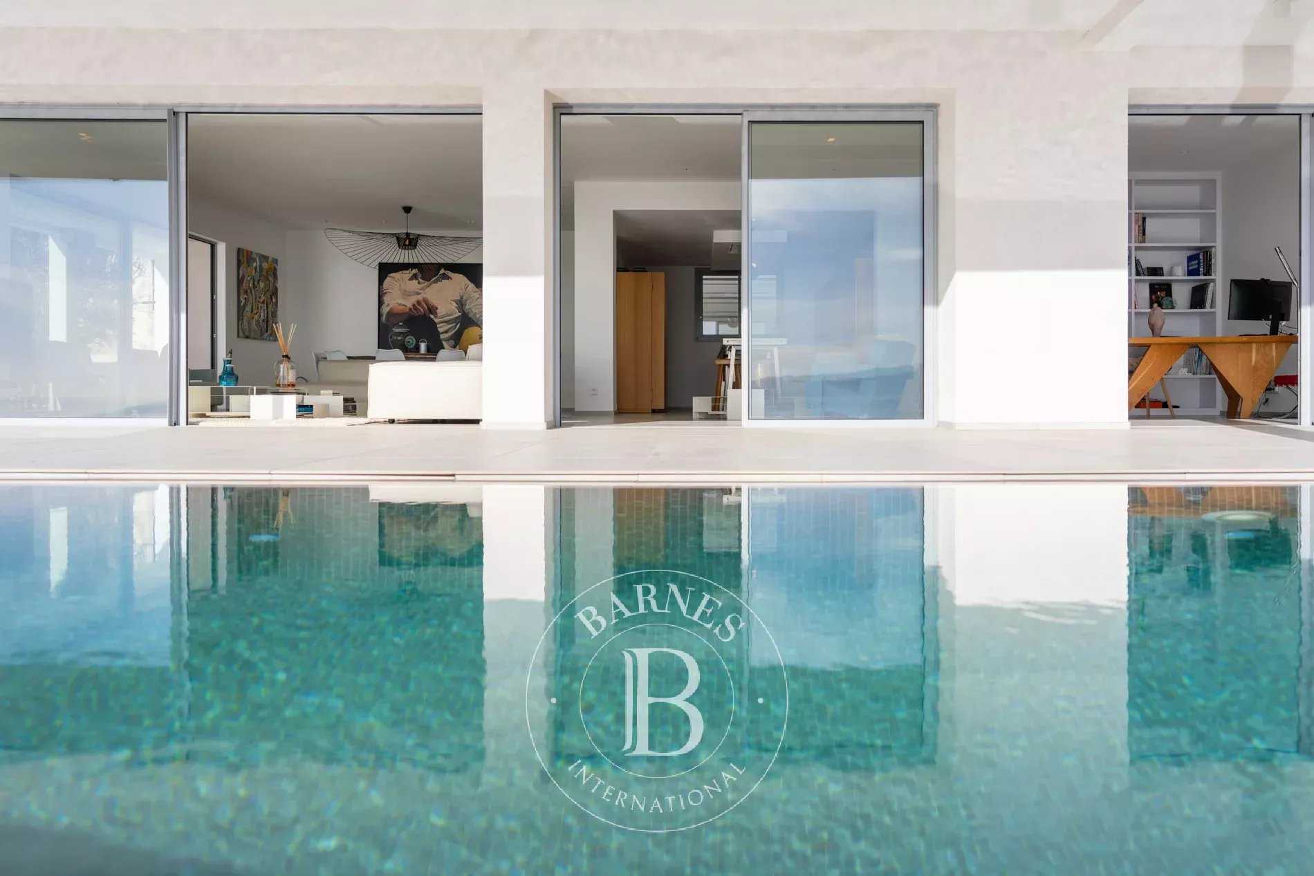 Ajaccio  - Propriété 9 Pi&egrave;ces 6 Chambres