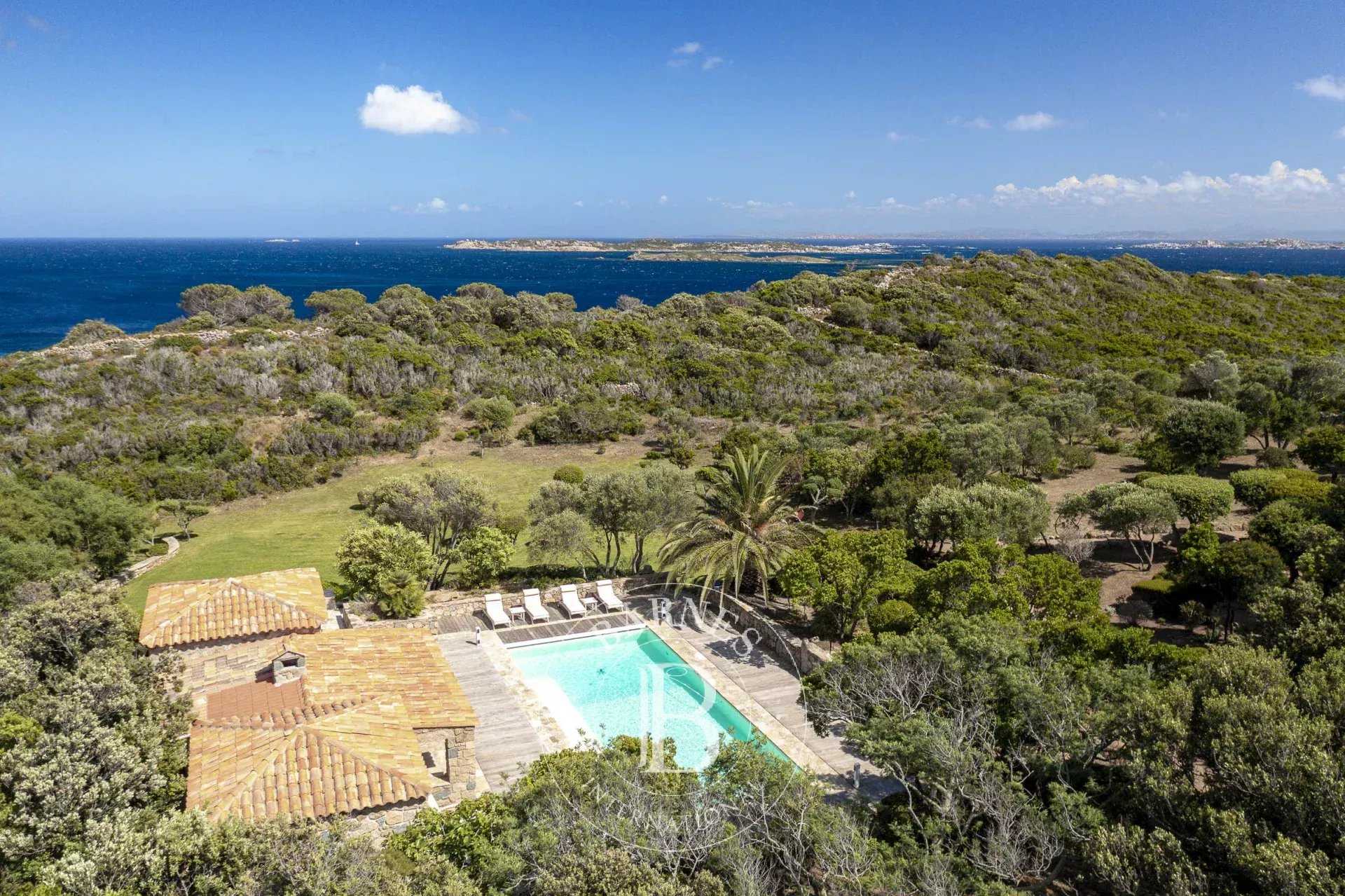 BONIFACIO, villa rental 5 bedrooms, pool, close to the beach picture 20